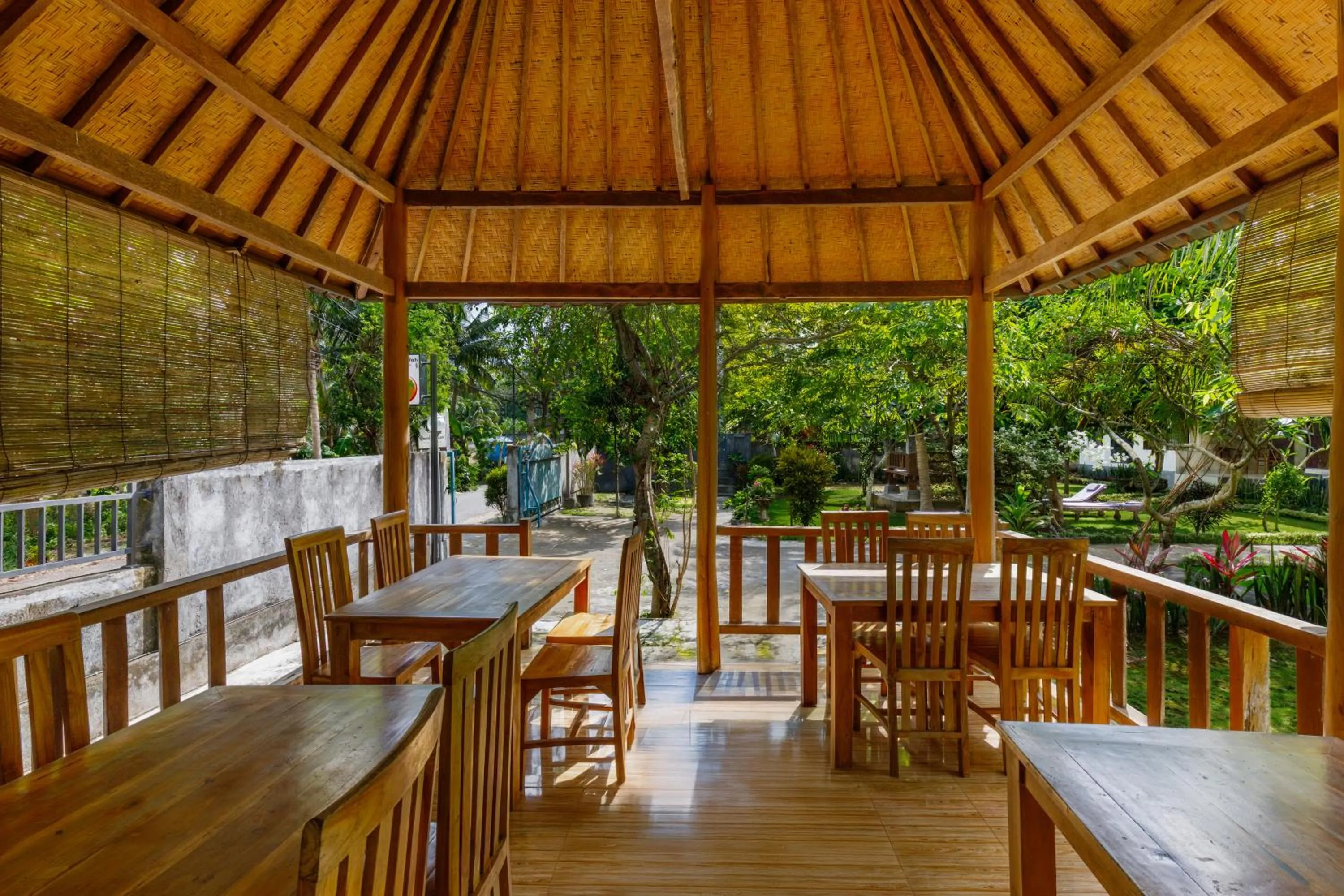 Dining area in Nyuh Kadah Guest House