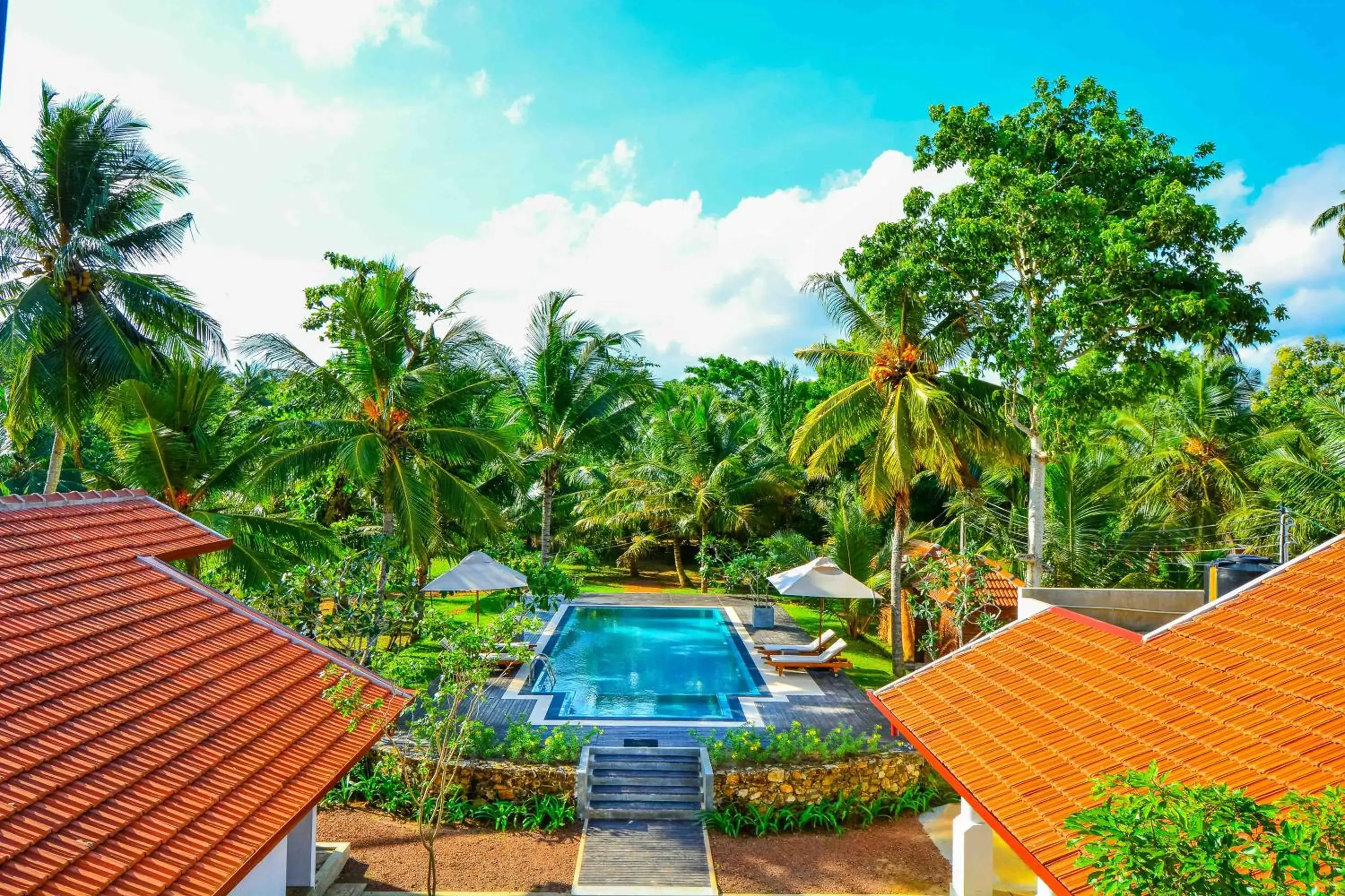 Swimming pool in Handun Villas Swimming pool in Handun Villas