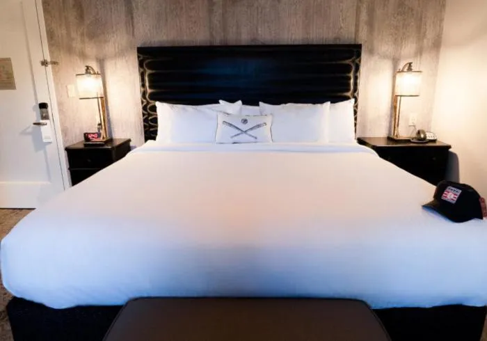 Bedroom, Bed in The Railroad Inn