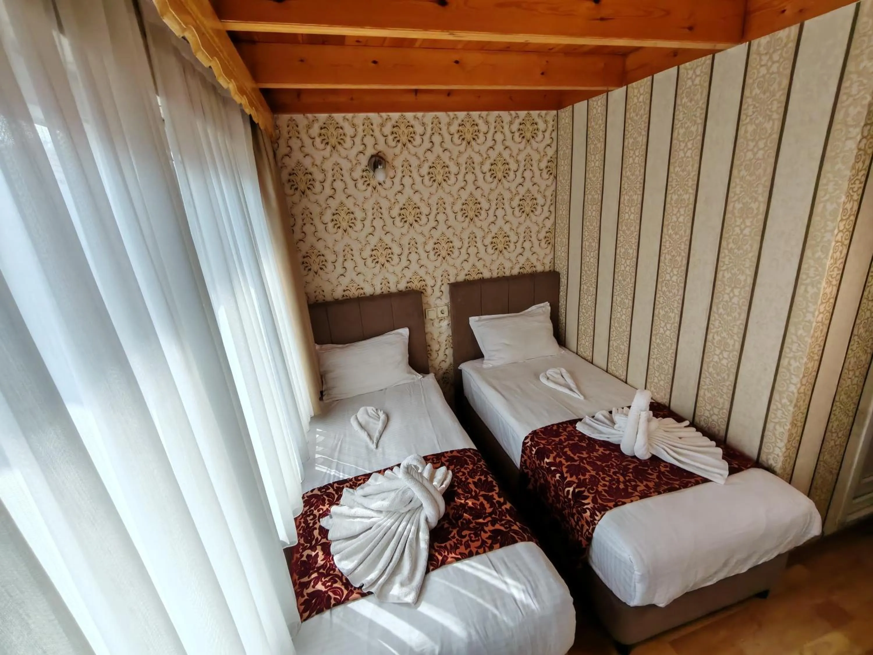 TV and multimedia, Bed in Sirkeci Emek Hotel