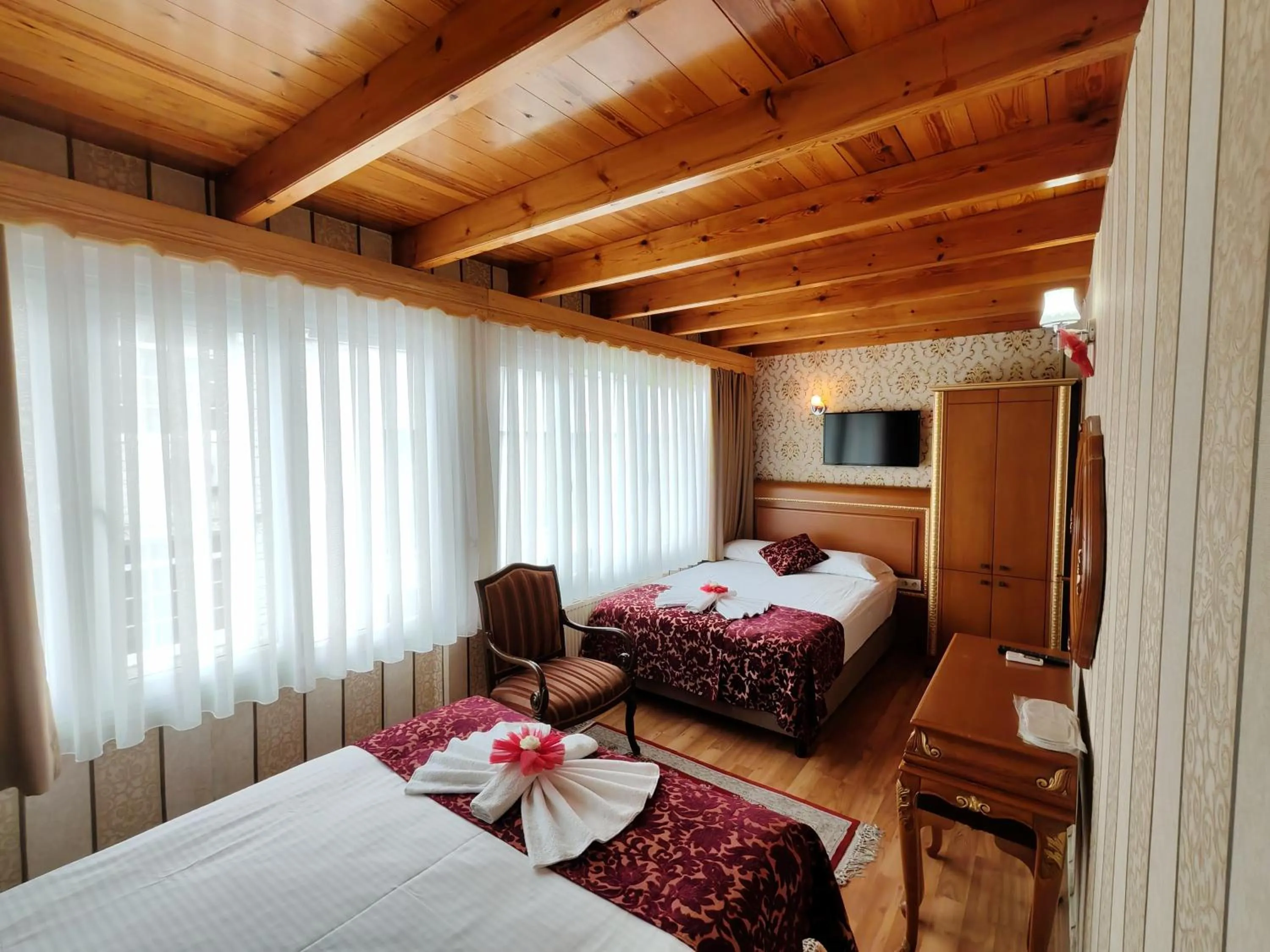 TV and multimedia, Bed in Sirkeci Emek Hotel