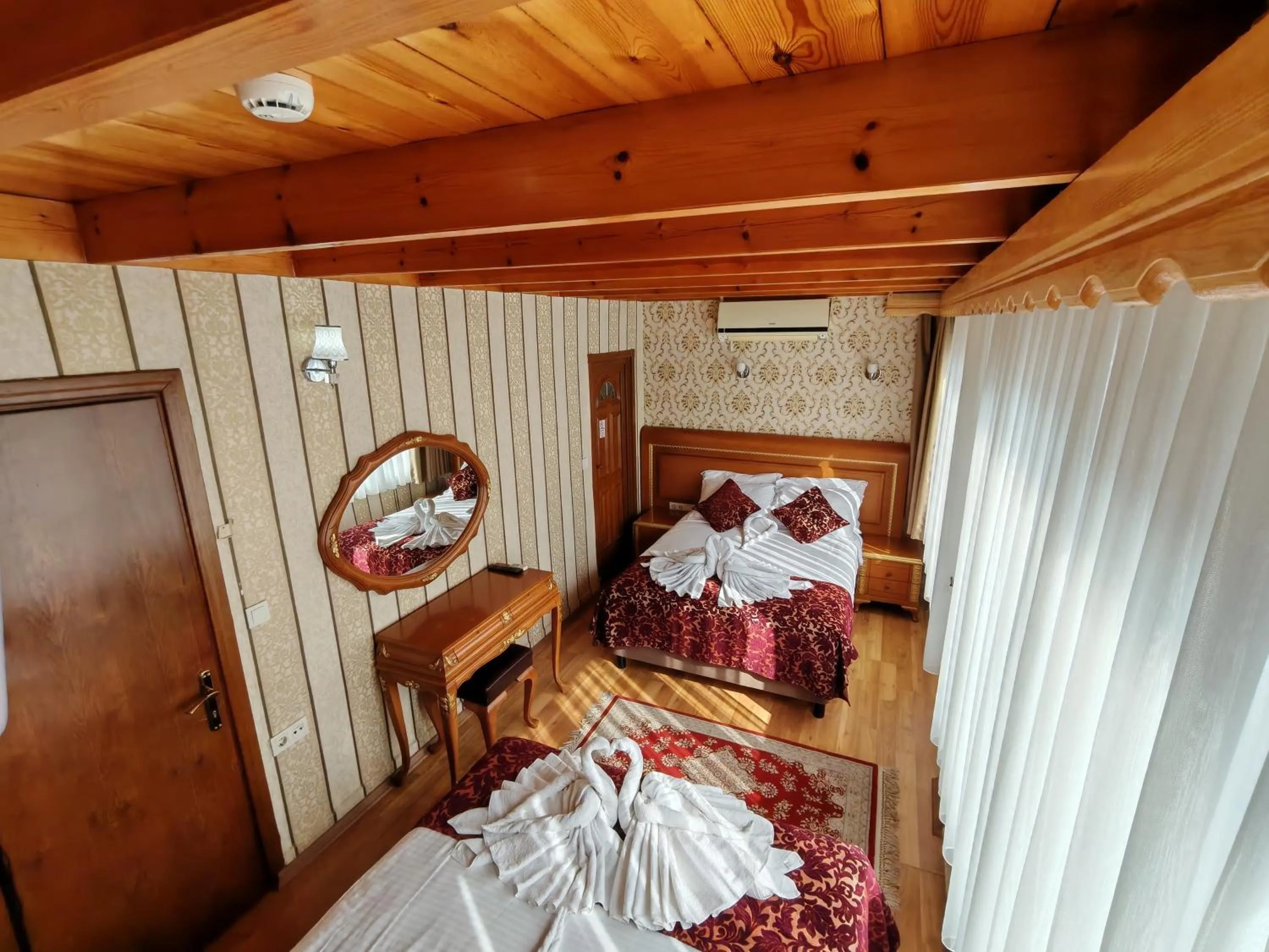 TV and multimedia, Bed in Sirkeci Emek Hotel