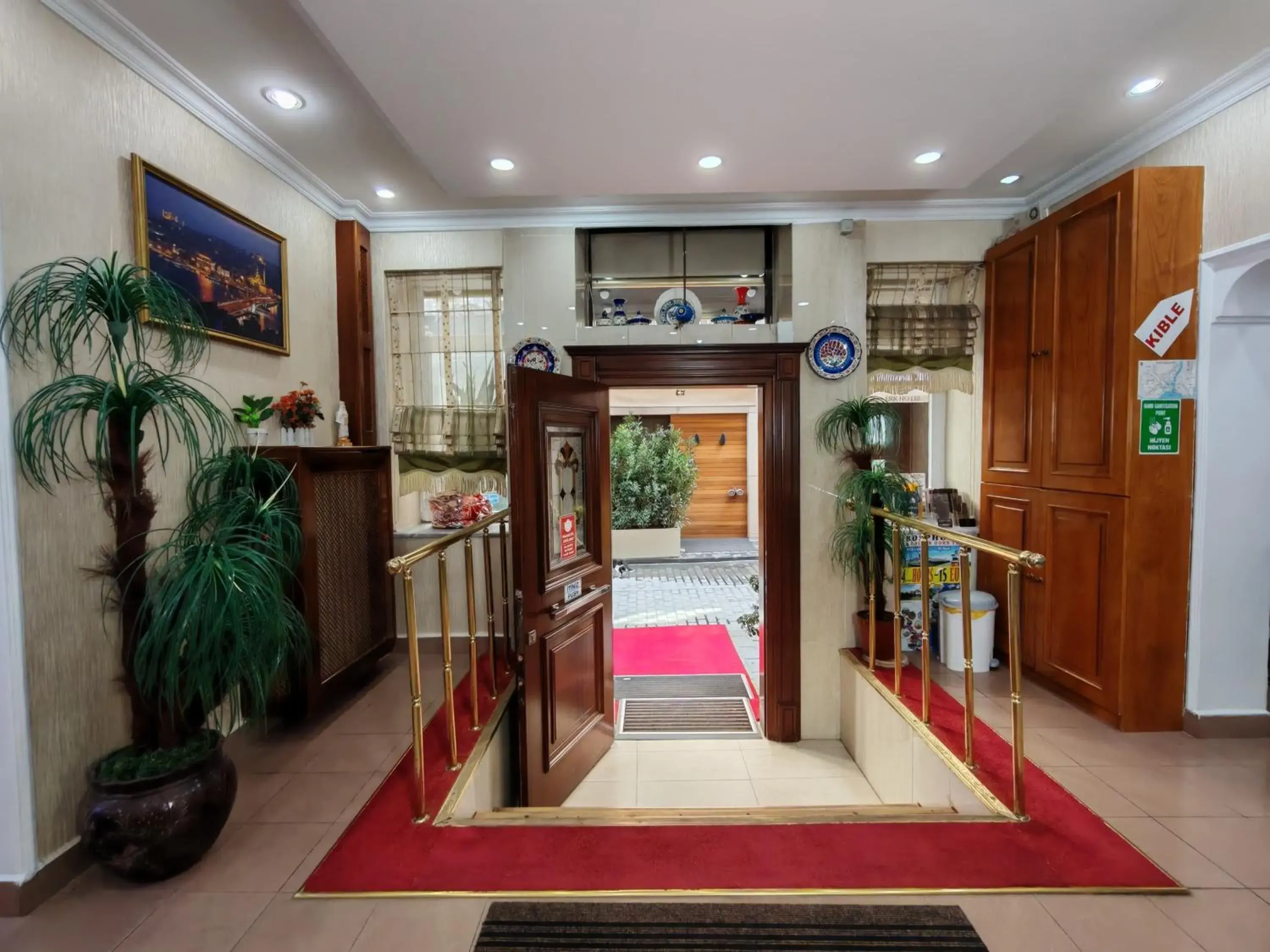 Lobby or reception in Sirkeci Emek Hotel Lobby or reception in Sirkeci Emek Hotel