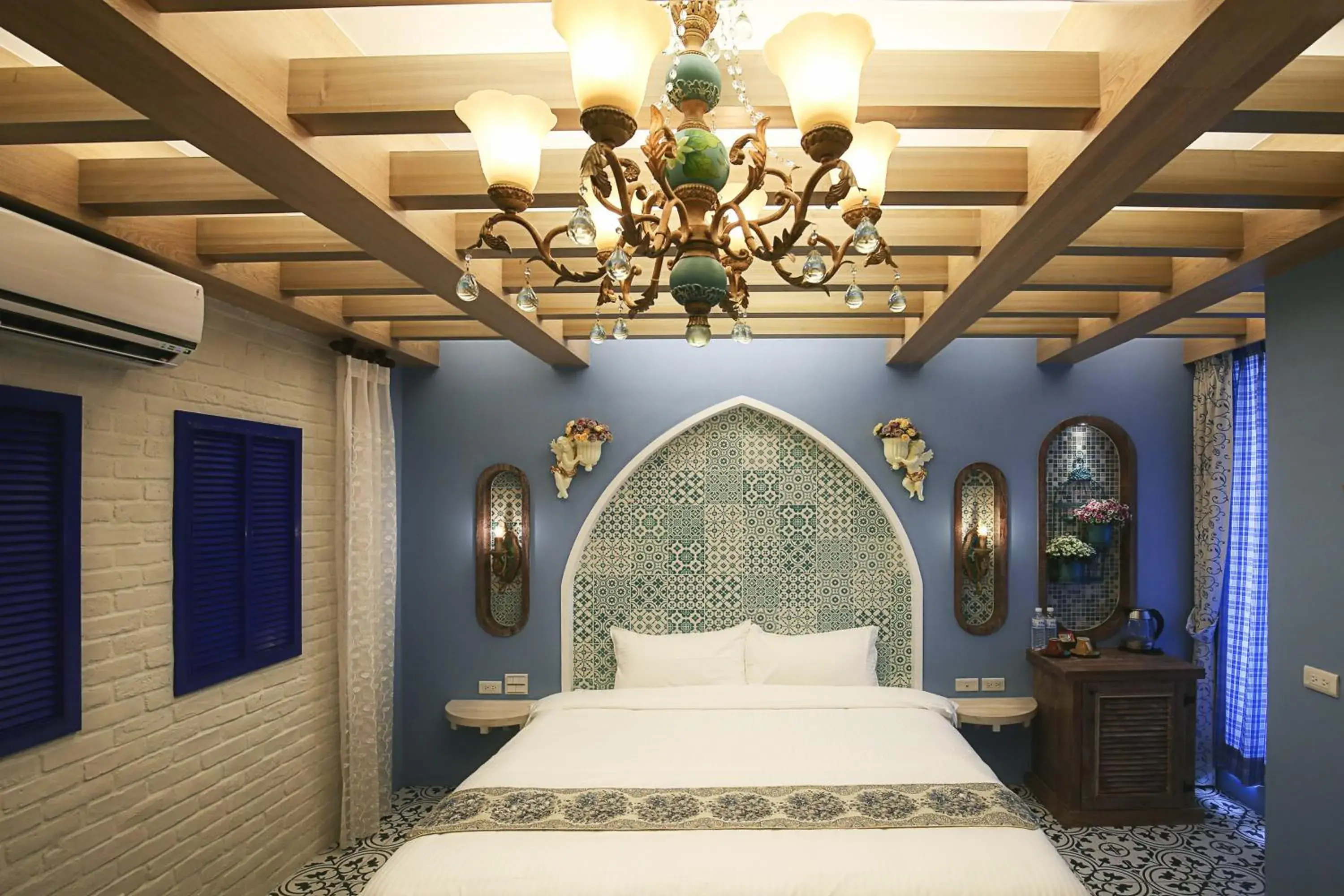 Photo of the whole room, Bed in J.T.World Photo of the whole room, Bed in J.T.World