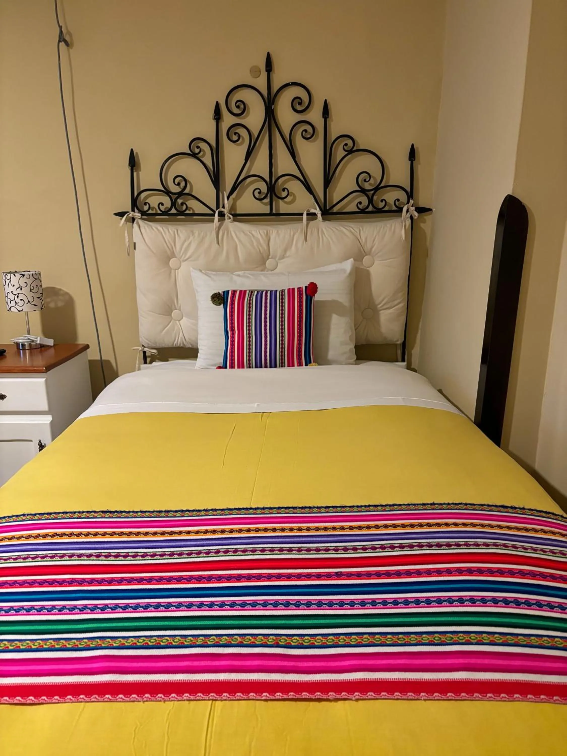 Photo of the whole room, Bed in Casa Saphi