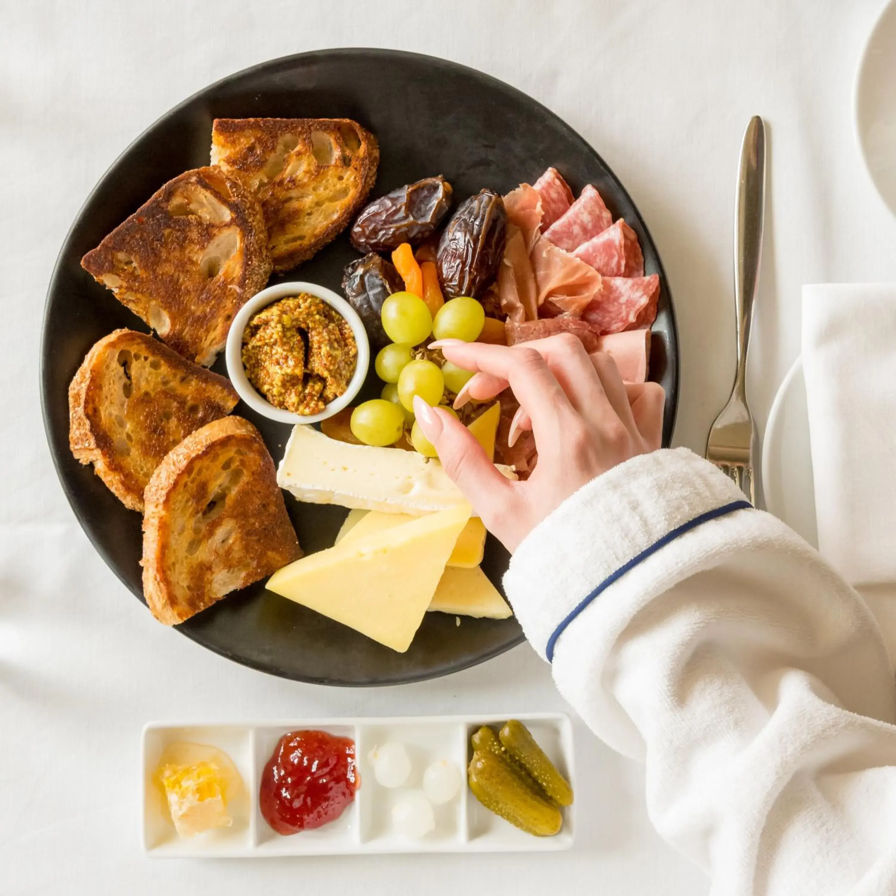 Premier Water View Room in Salamander Washington DC Premier Water View Room in Salamander Washington DC