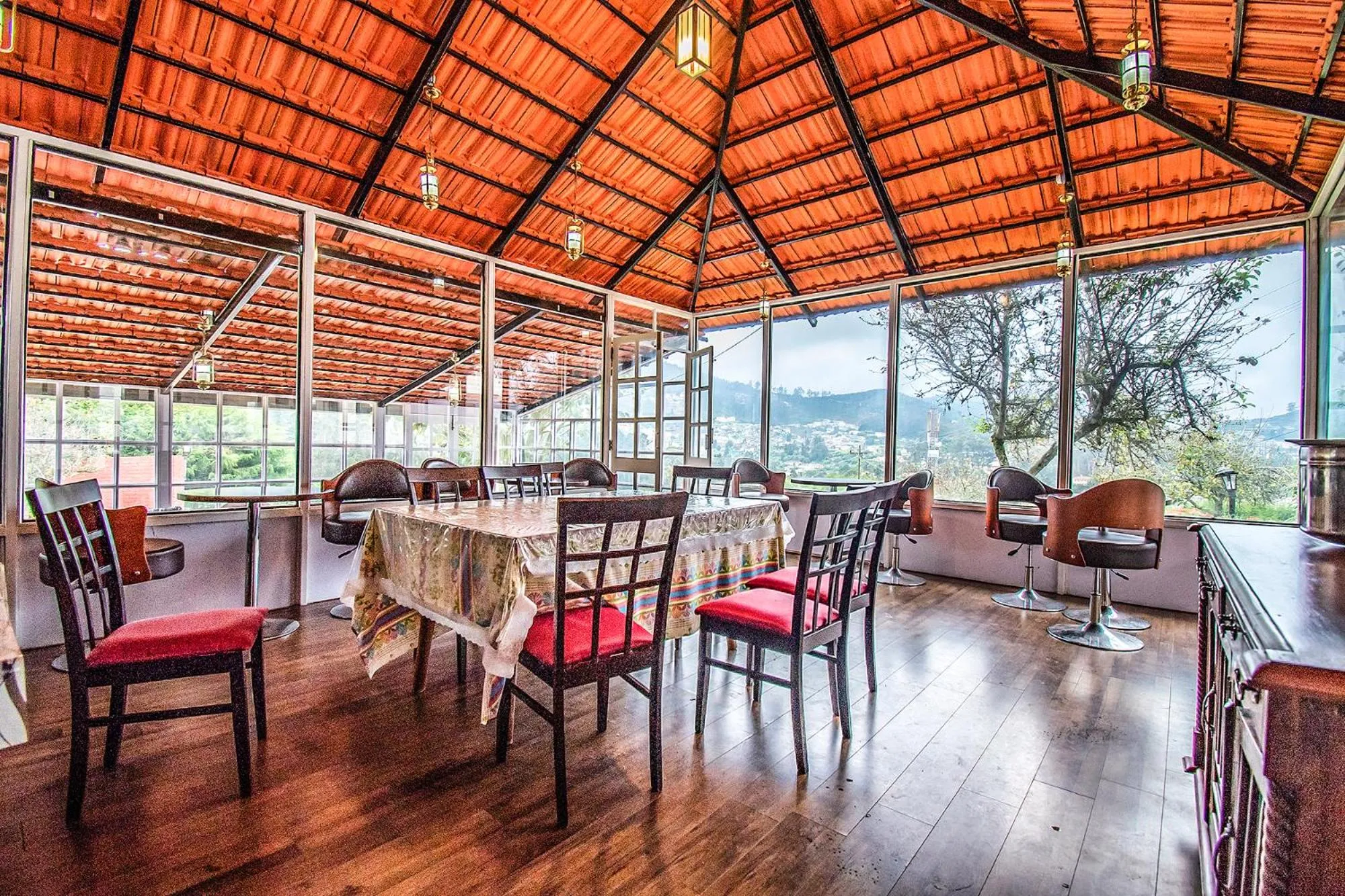 Continental breakfast in Via St Clouds - Nr Government Botanical Garden