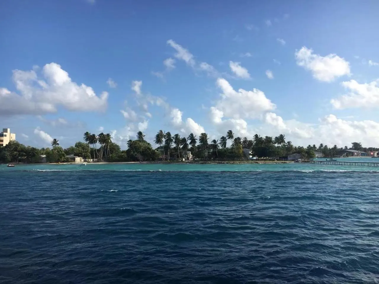 Natural landscape in Midsummer Thulusdhoo