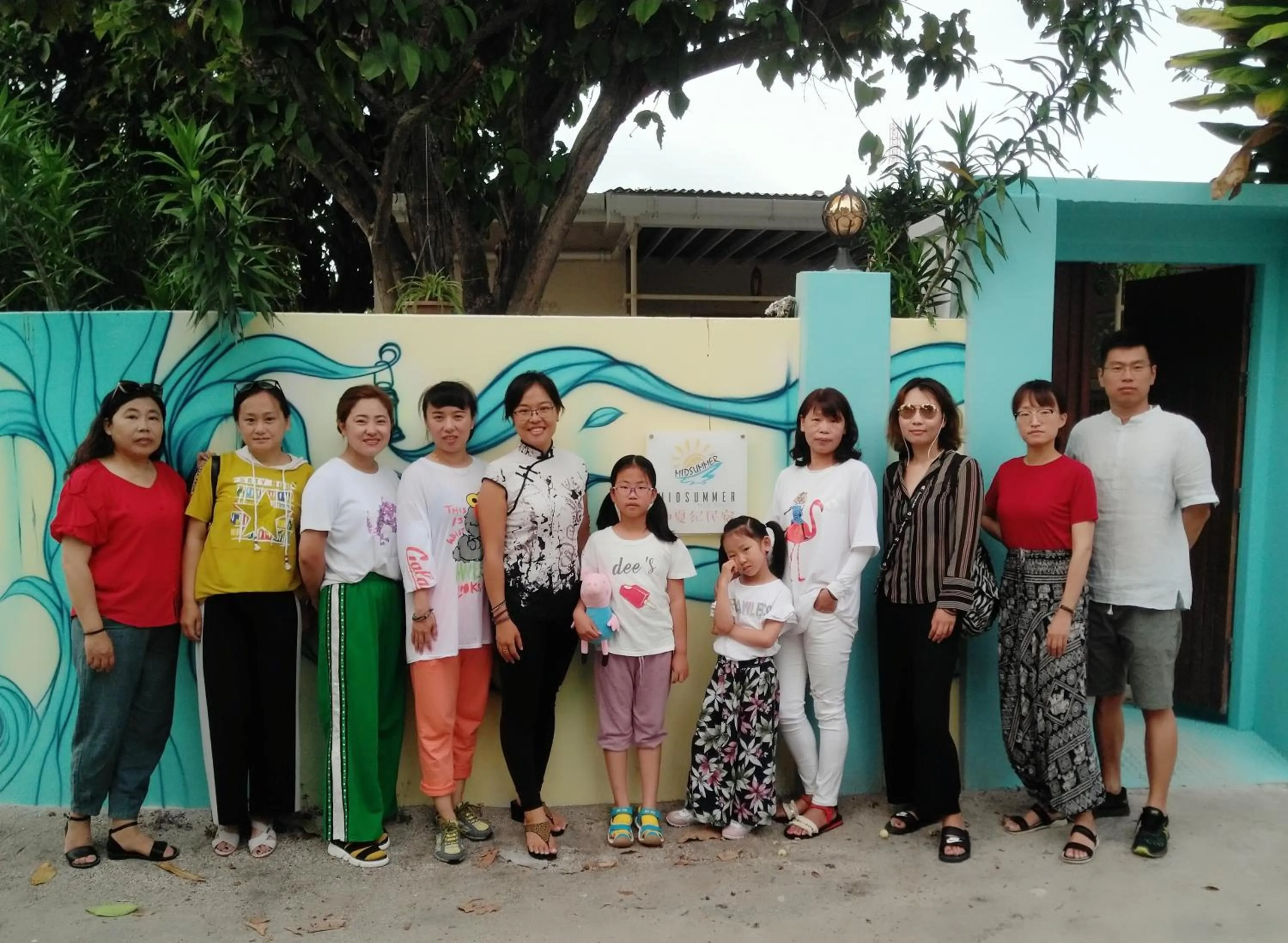 Guests in Midsummer Thulusdhoo
