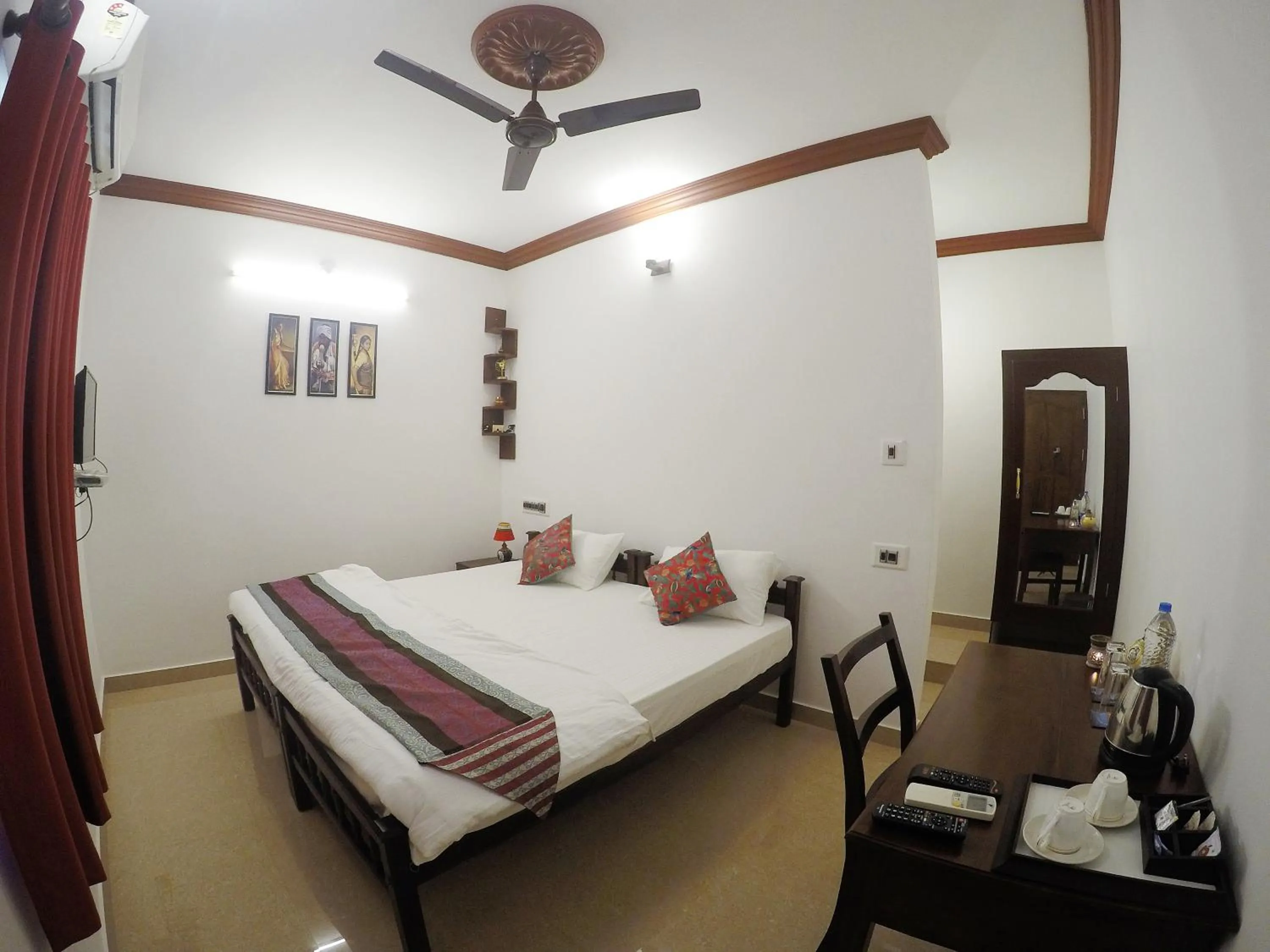 Photo of the whole room, Bed in Sapphire Club Cherai Beach Villa
