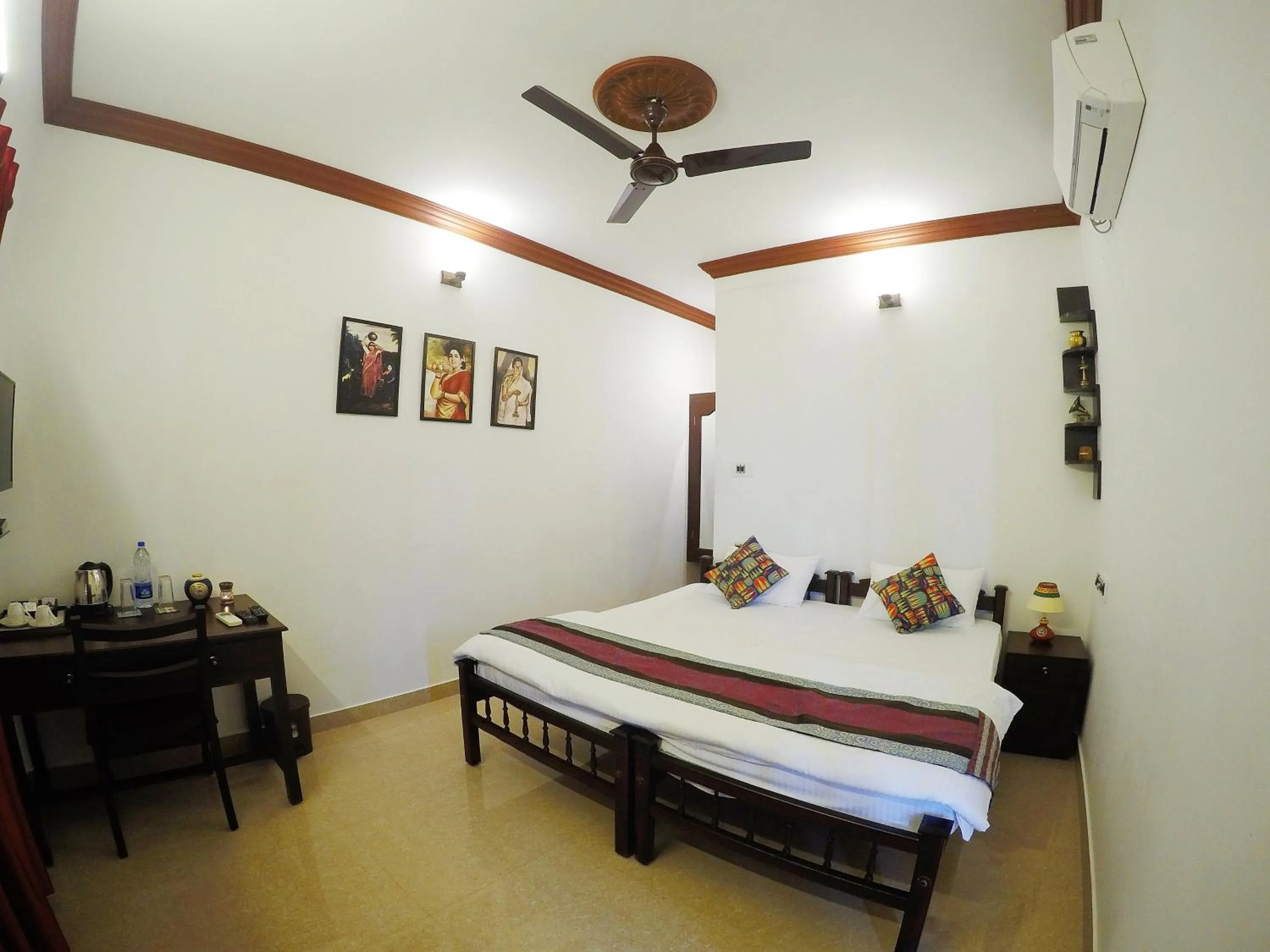 Photo of the whole room, Bed in Sapphire Club Cherai Beach Villa