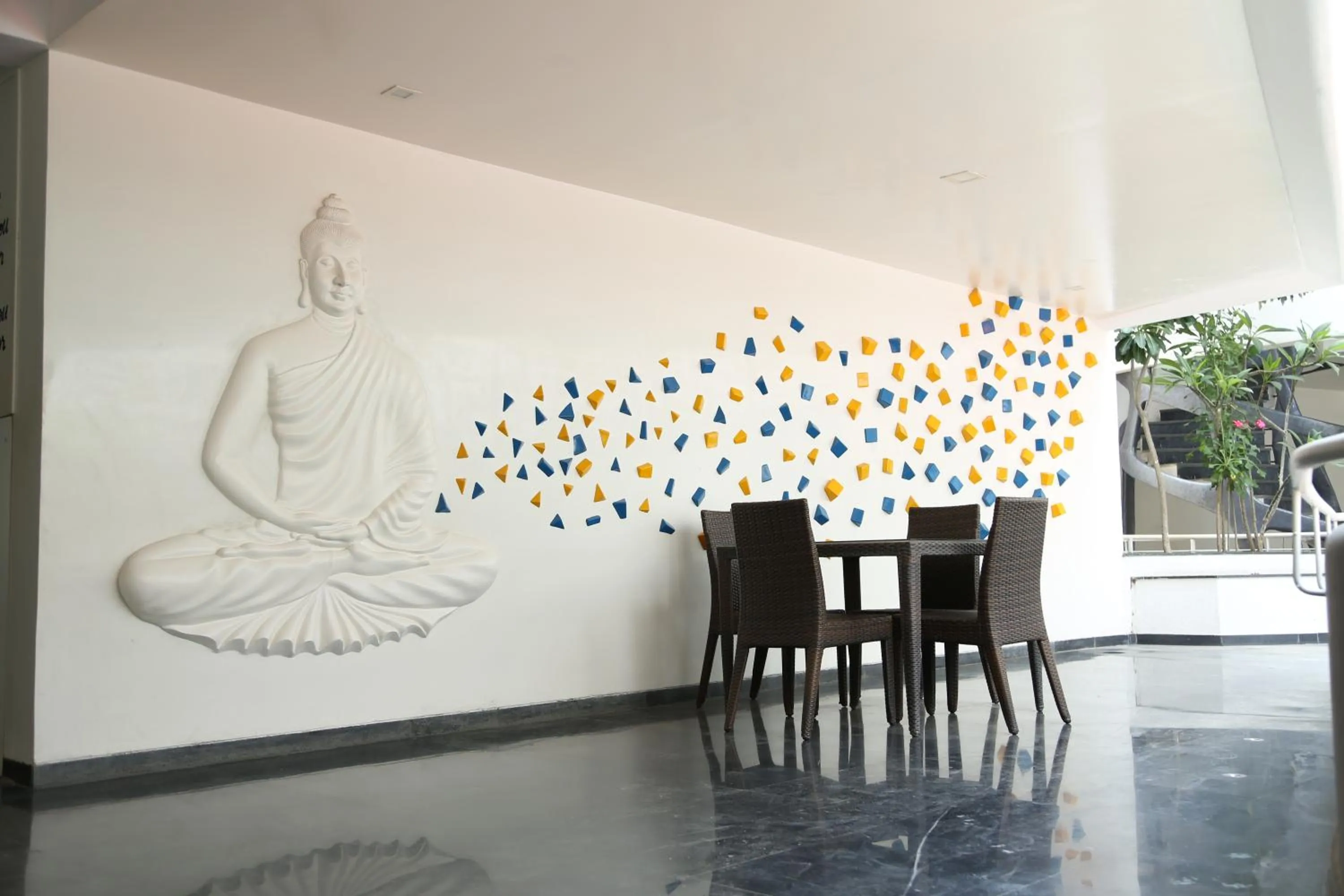 Seating area in Days Inn & Suites by Wyndham Bengaluru Whitefield