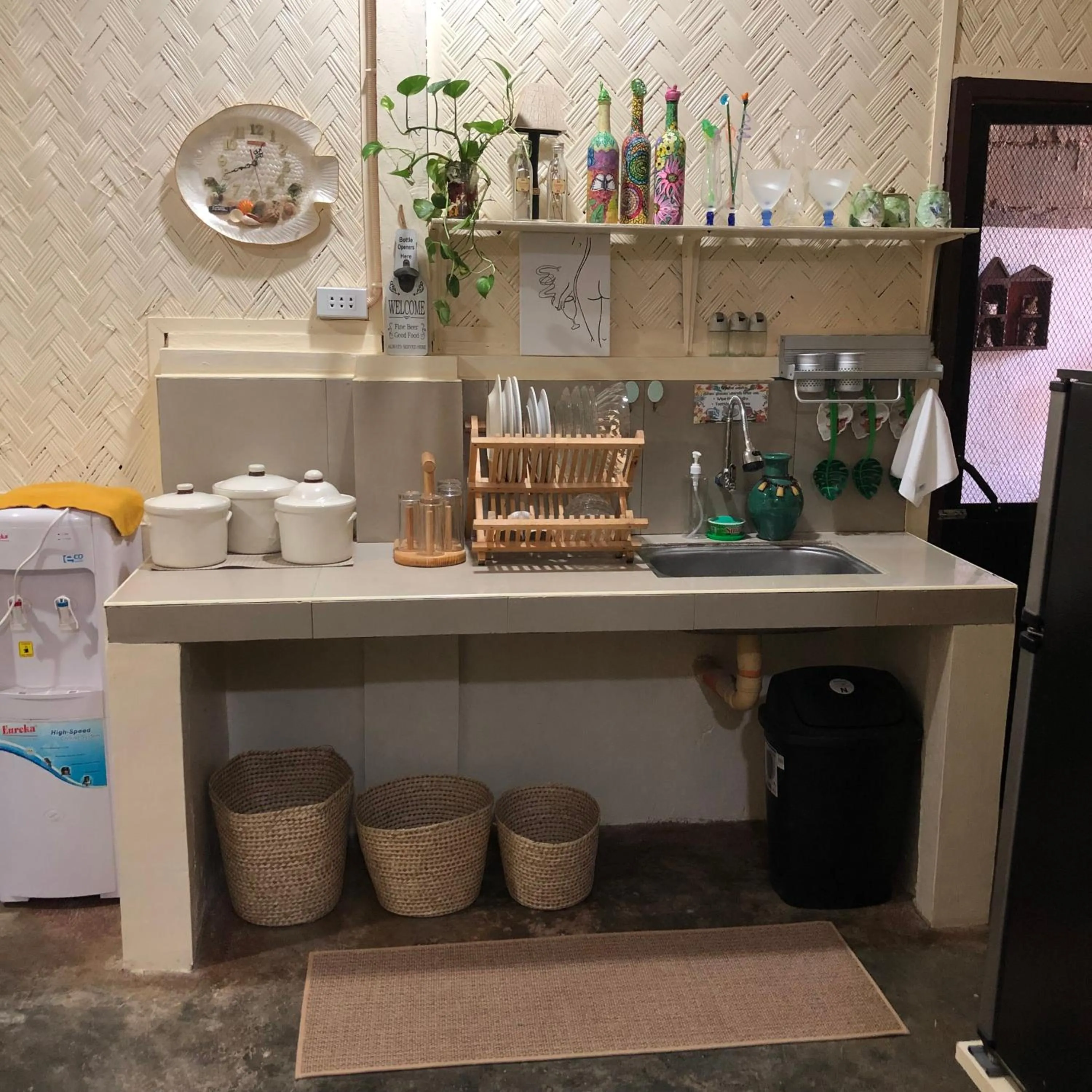 Kitchen or kitchenette in Hiraya Homestay Coron
