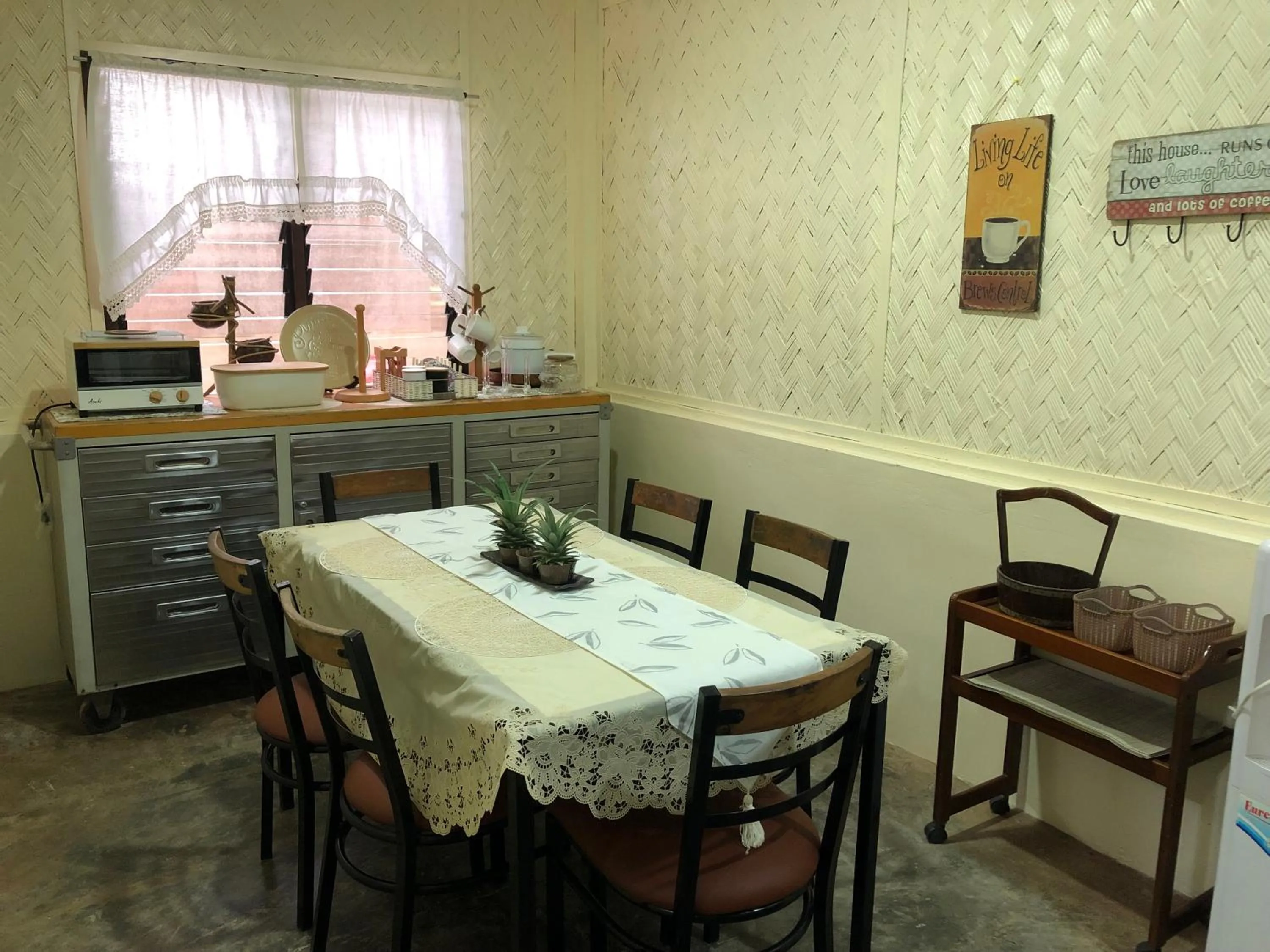 Dining area in Hiraya Homestay Coron