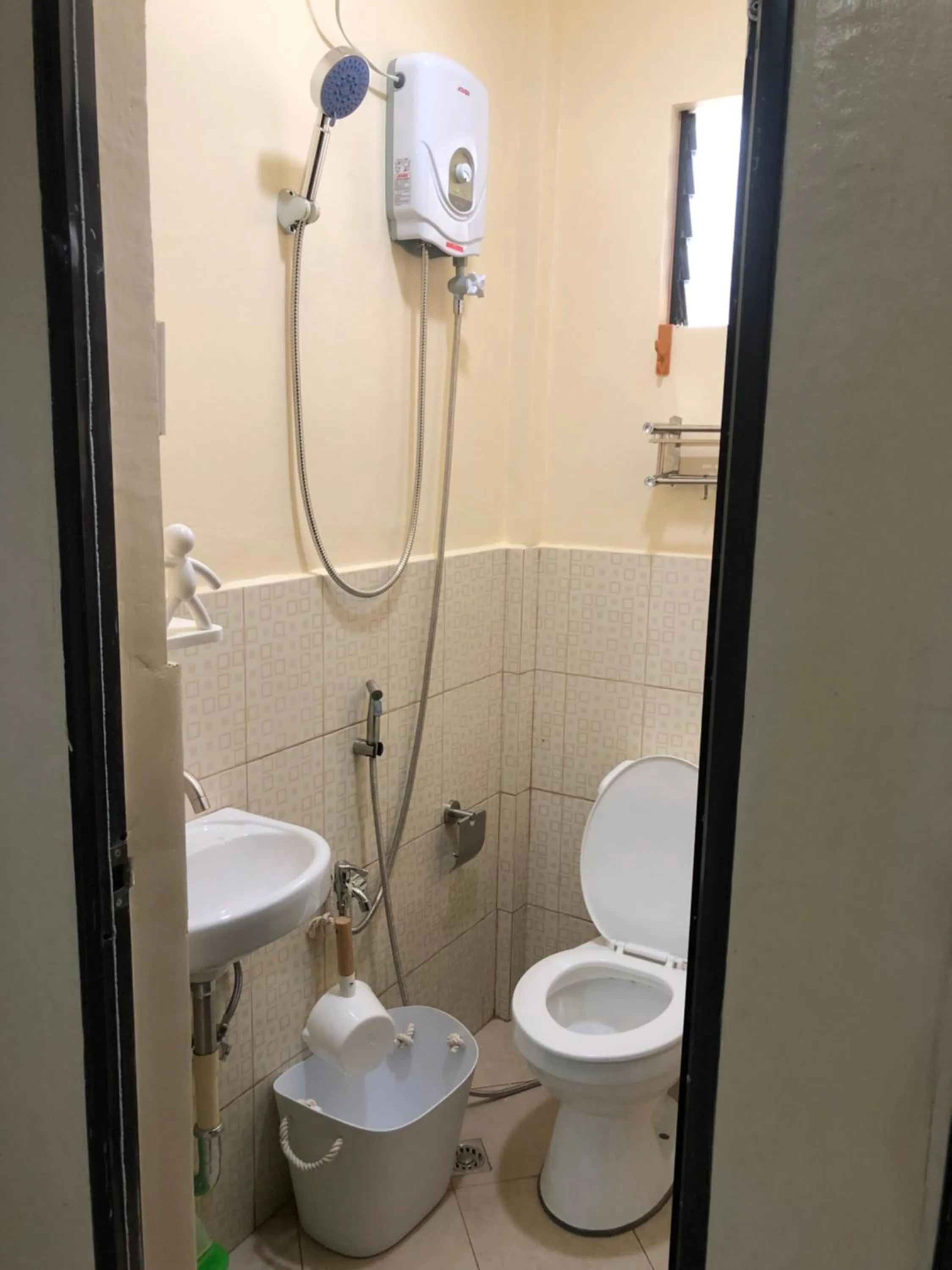 Bathroom in Hiraya Homestay Coron