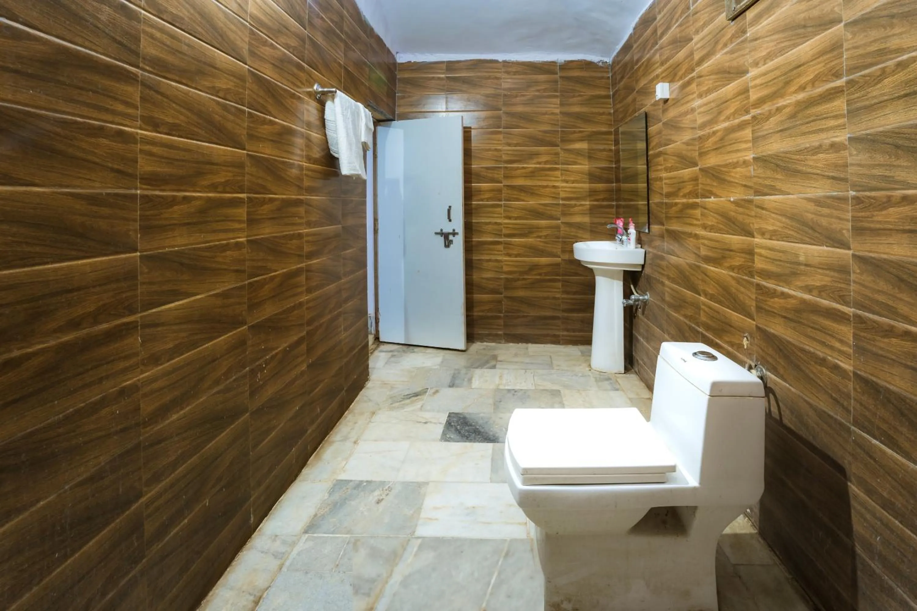 Shower in Star Desert Camp Jaisalmer