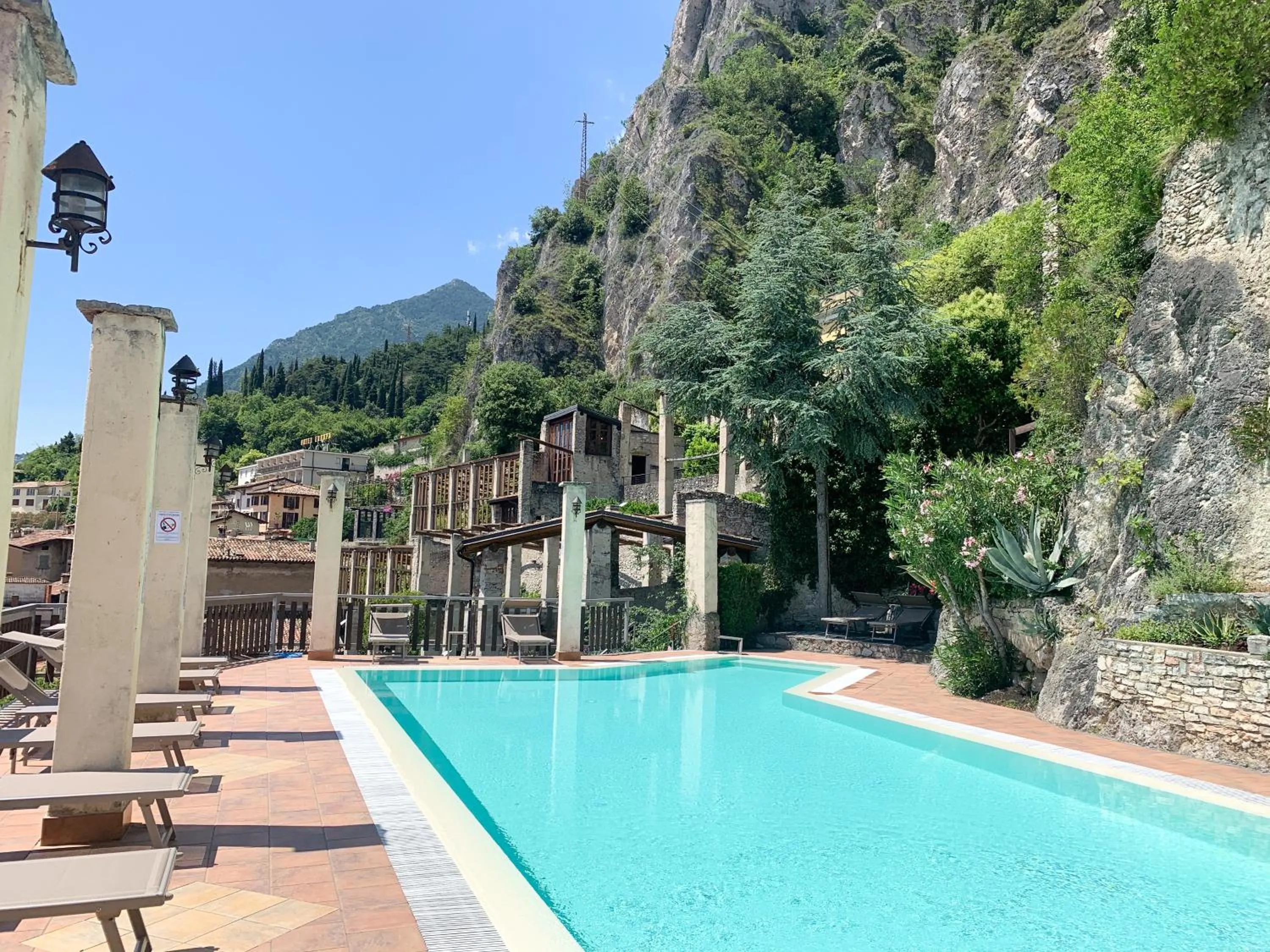 Garden in Hotel Castell - Montagnoli Group
