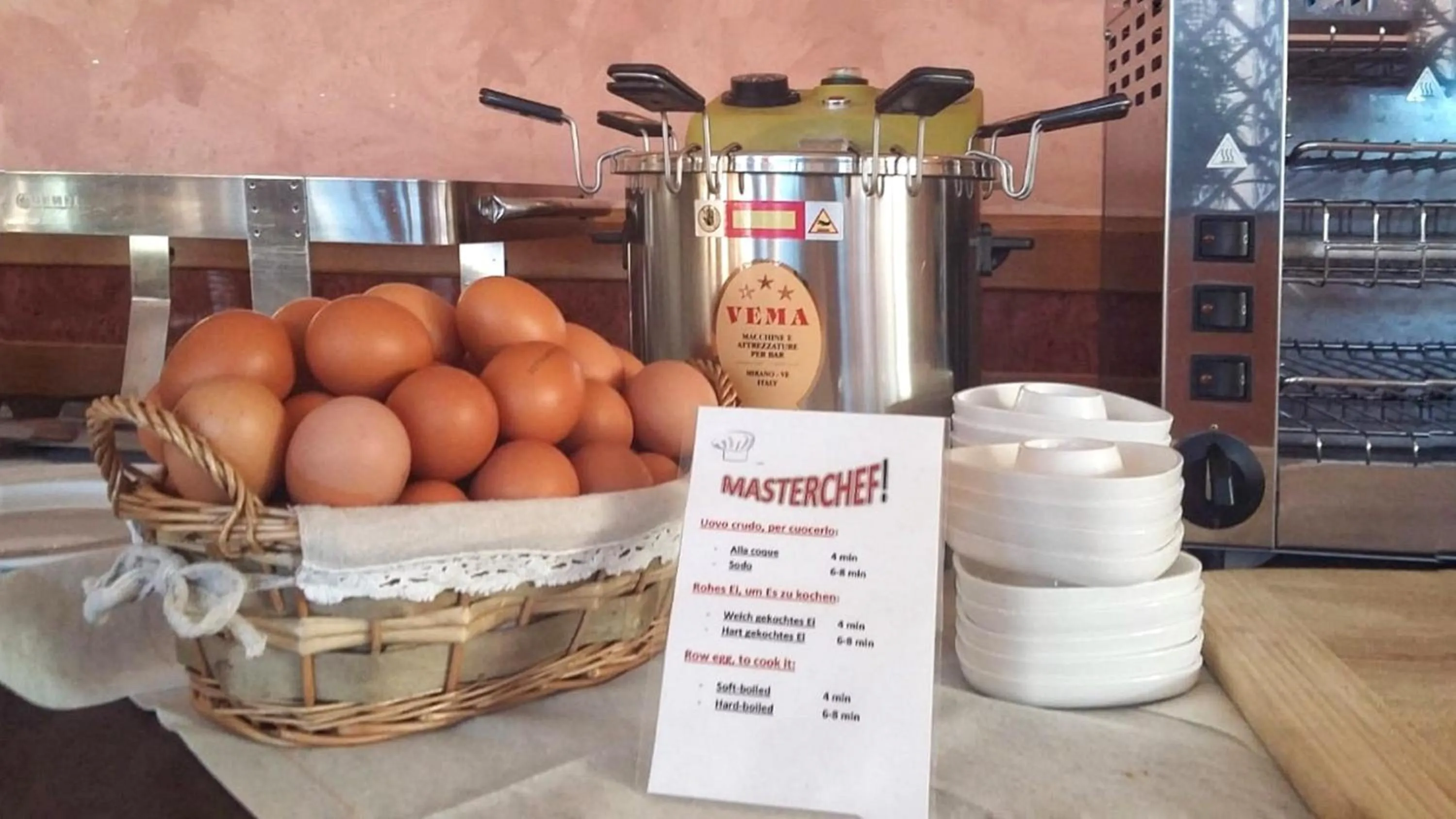 Buffet breakfast in Hotel Castell - Montagnoli Group