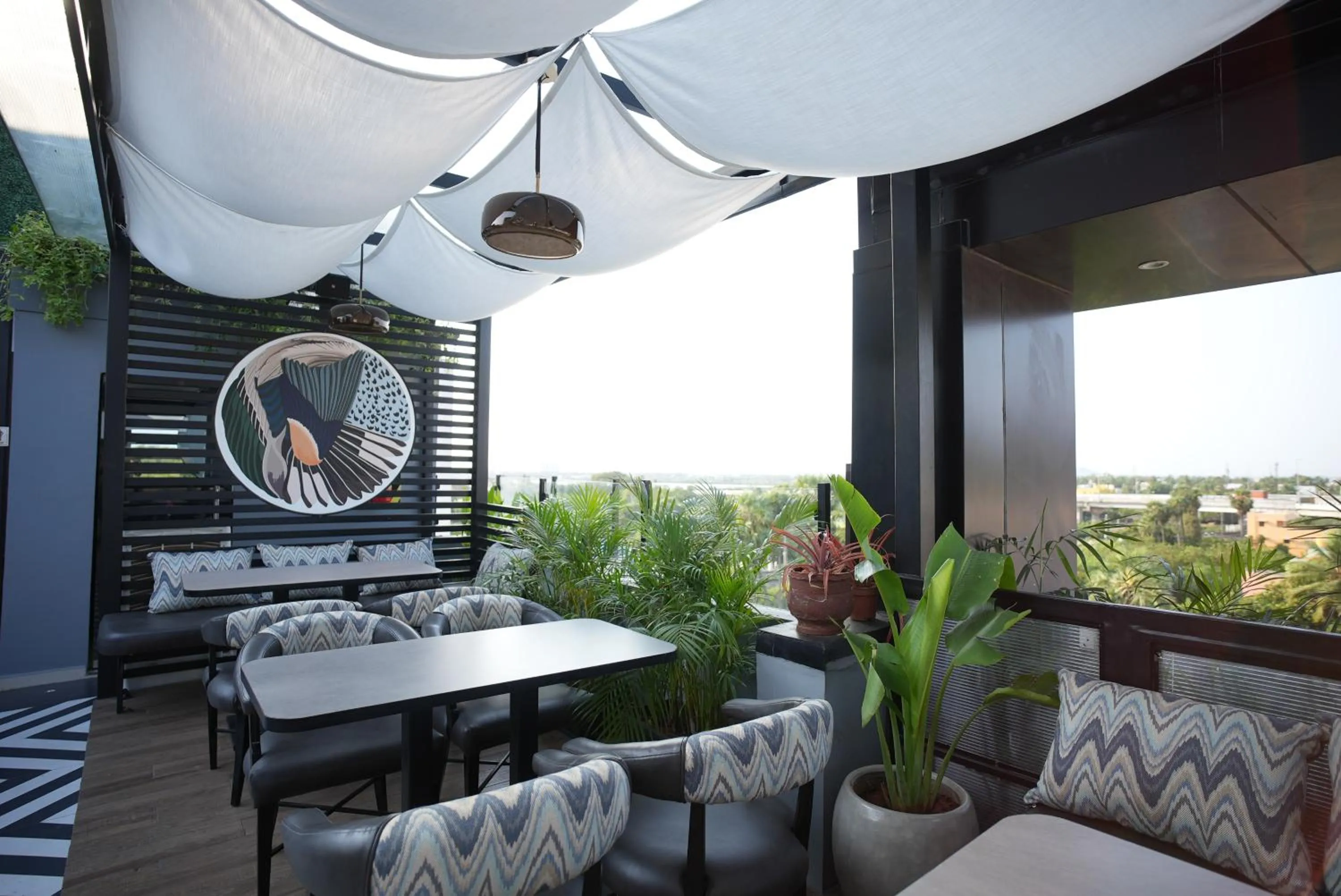 Restaurant/places to eat in Hotel SRR Grand