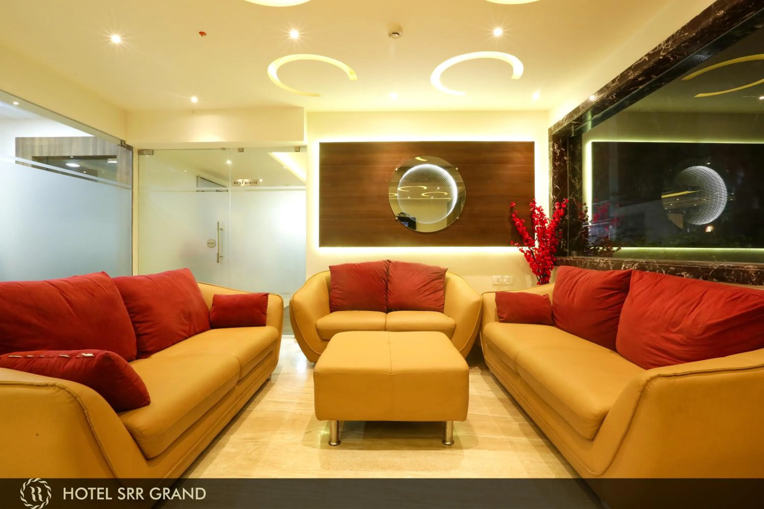 Lobby or reception in Hotel SRR Grand