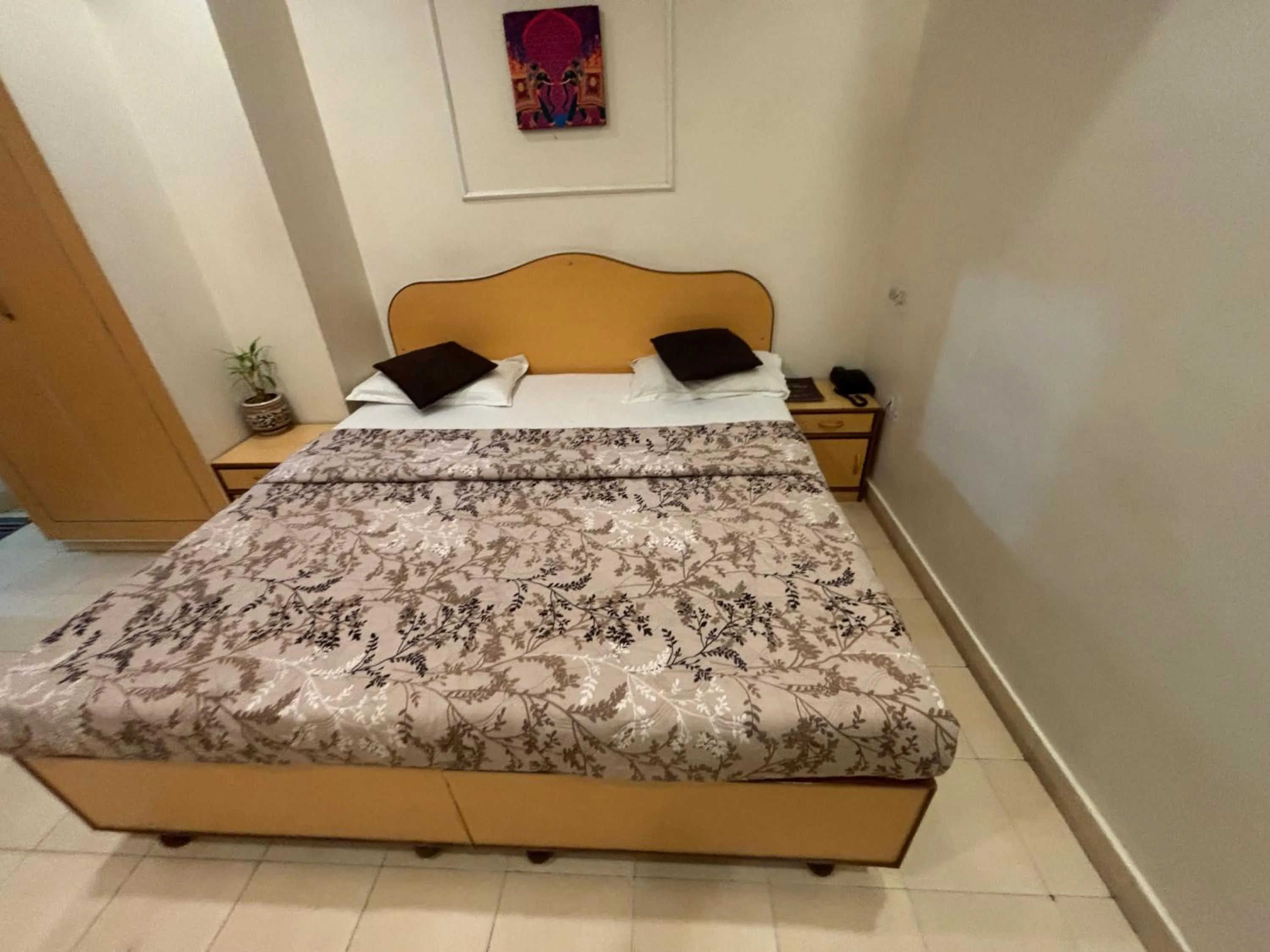 Bed in Hotel City Home - A Heritage Hotel