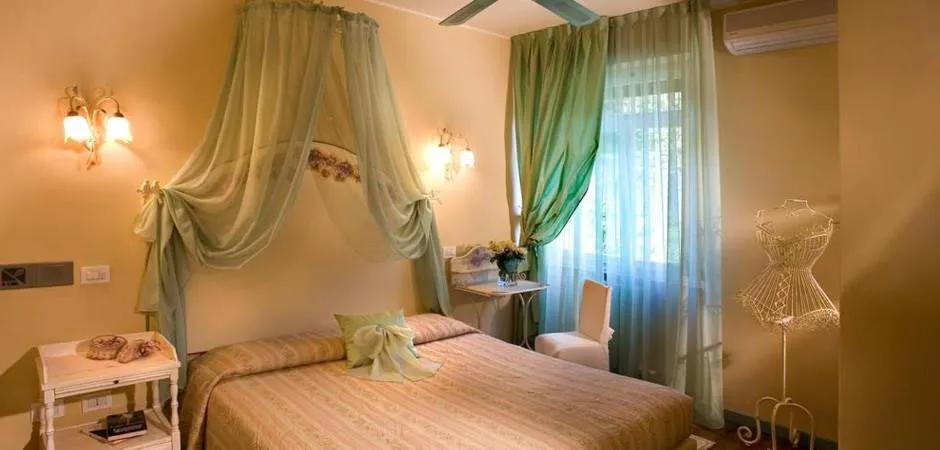 Bed in Hotel Serenella