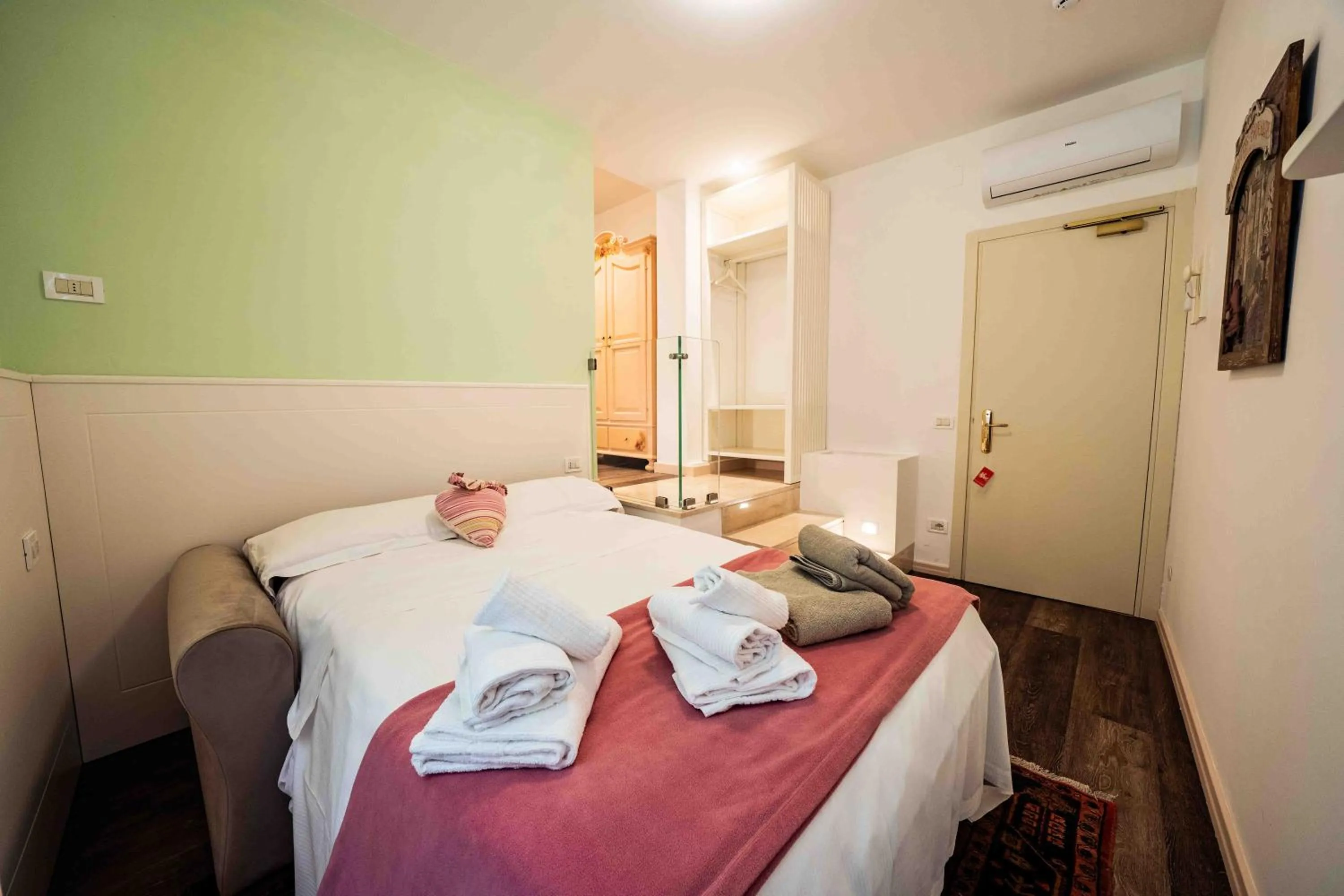 Bed in Hotel Serenella