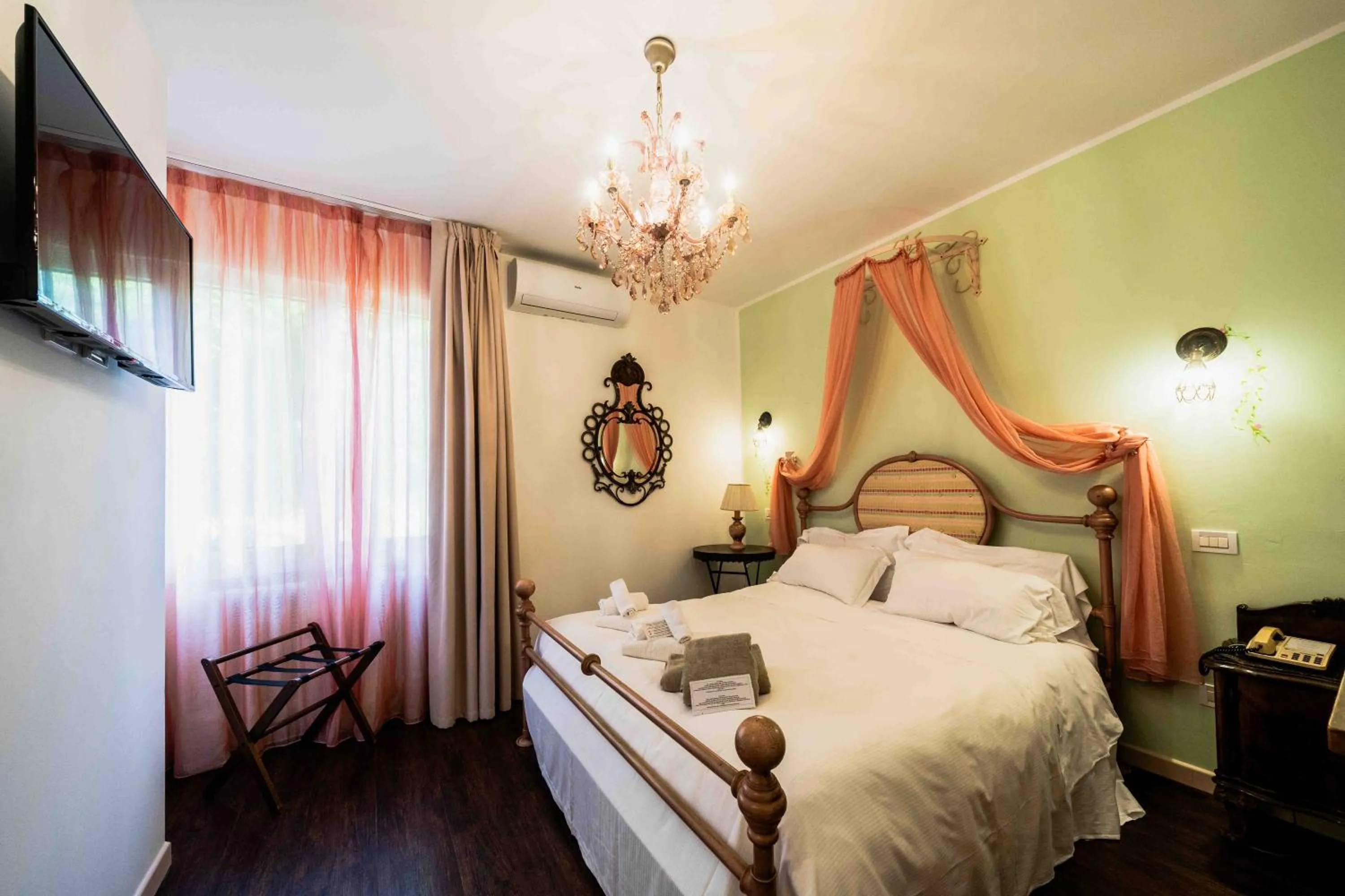 Bed in Hotel Serenella