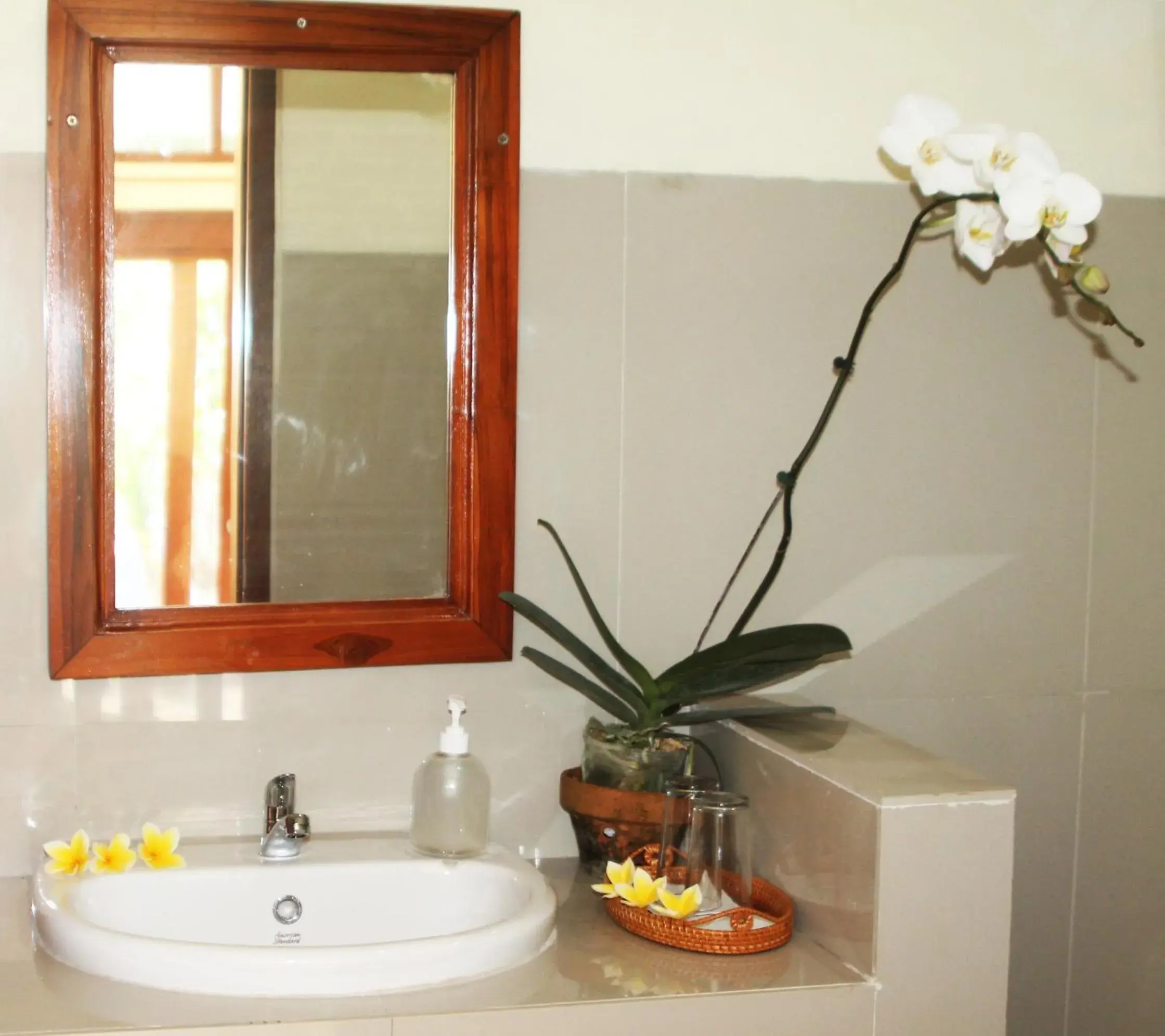Standard Double Room in Amed Kunara Guest House Standard Double Room in Amed Kunara Guest House