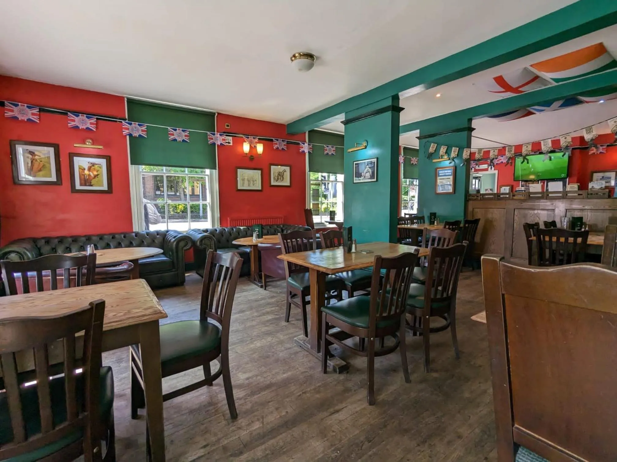 Lounge or bar in The Earl Of Derby