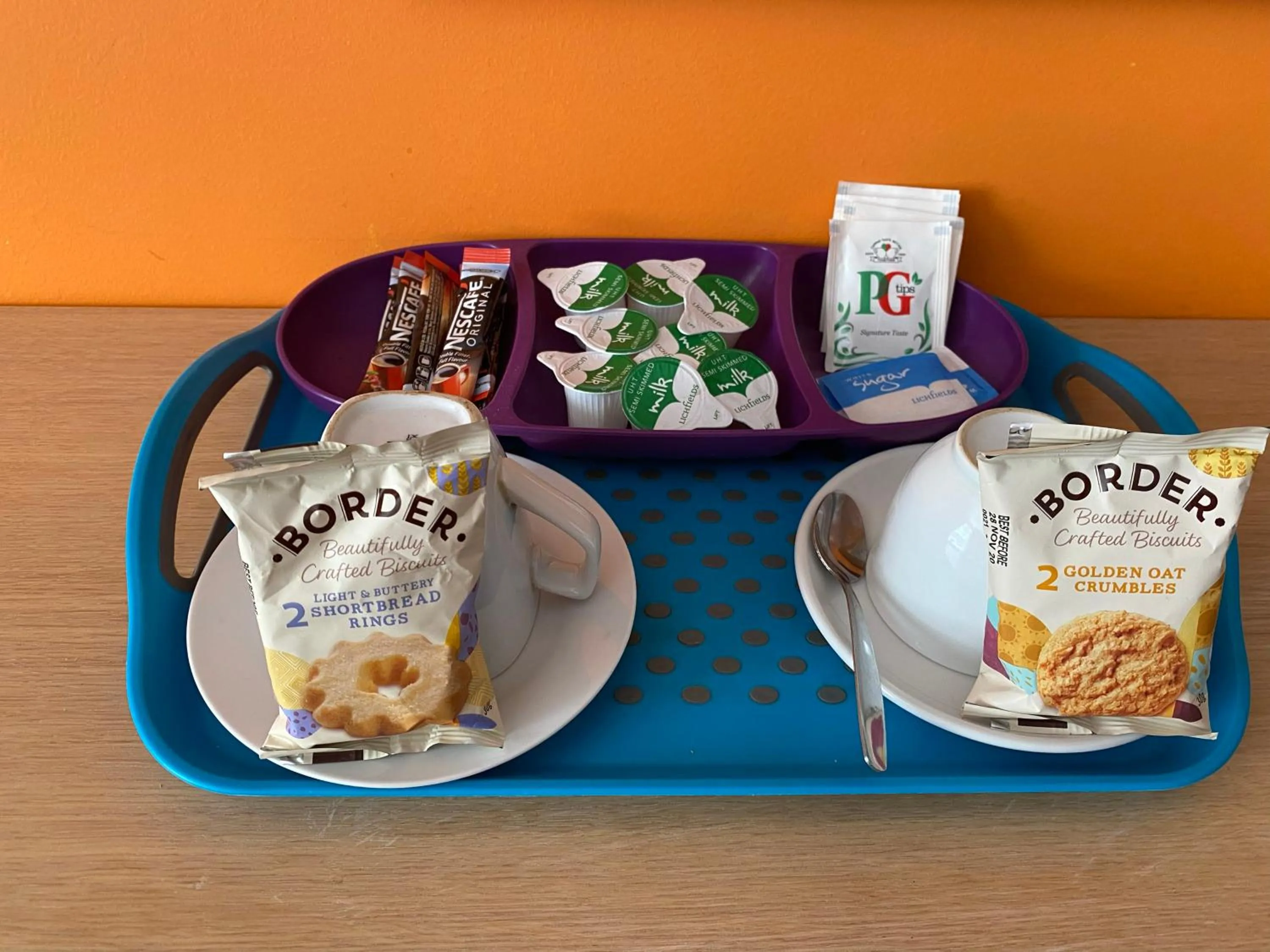 Coffee/tea facilities in The Earl Of Derby