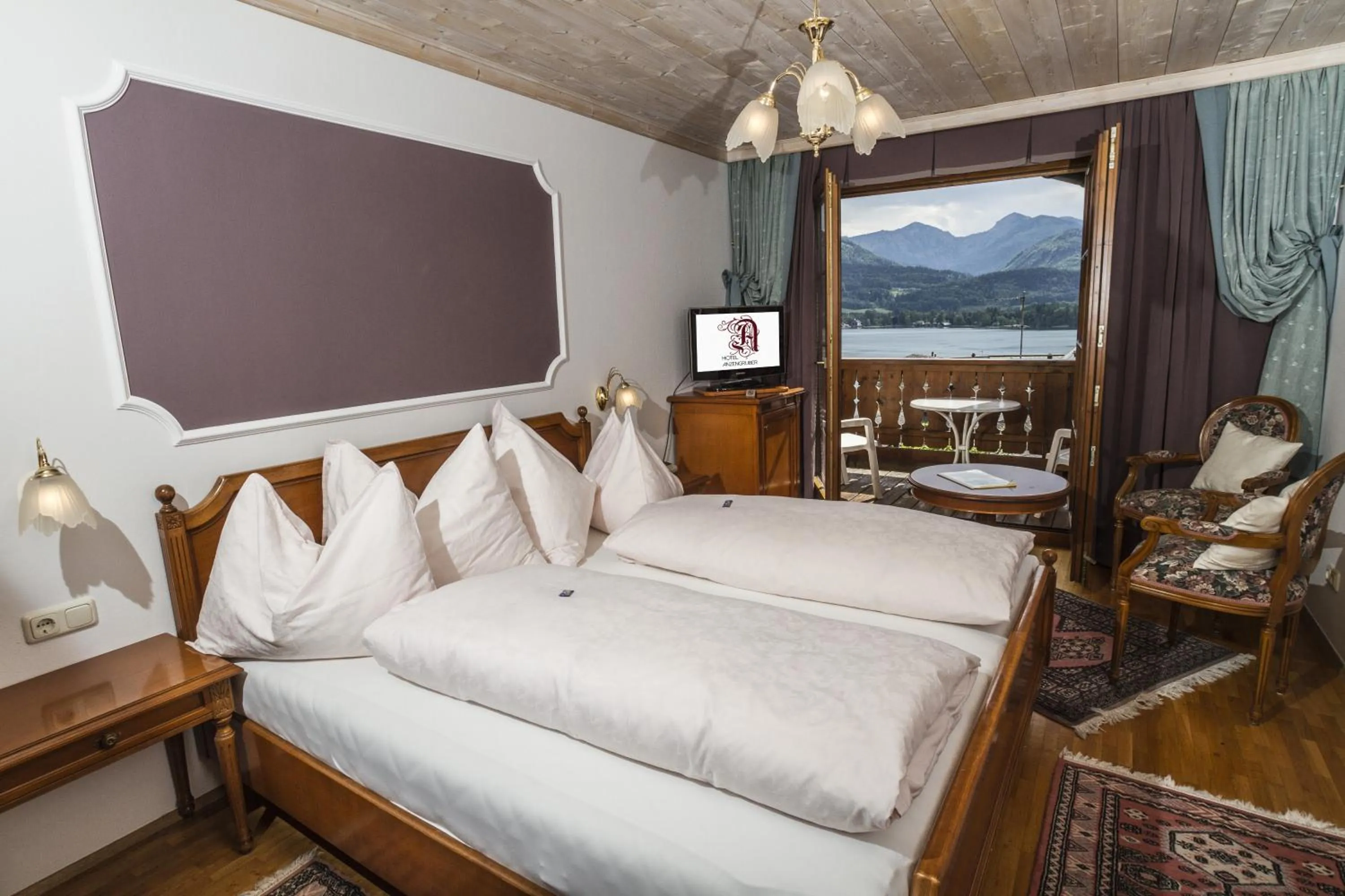 Photo of the whole room, Bed in Villa Anzengruber