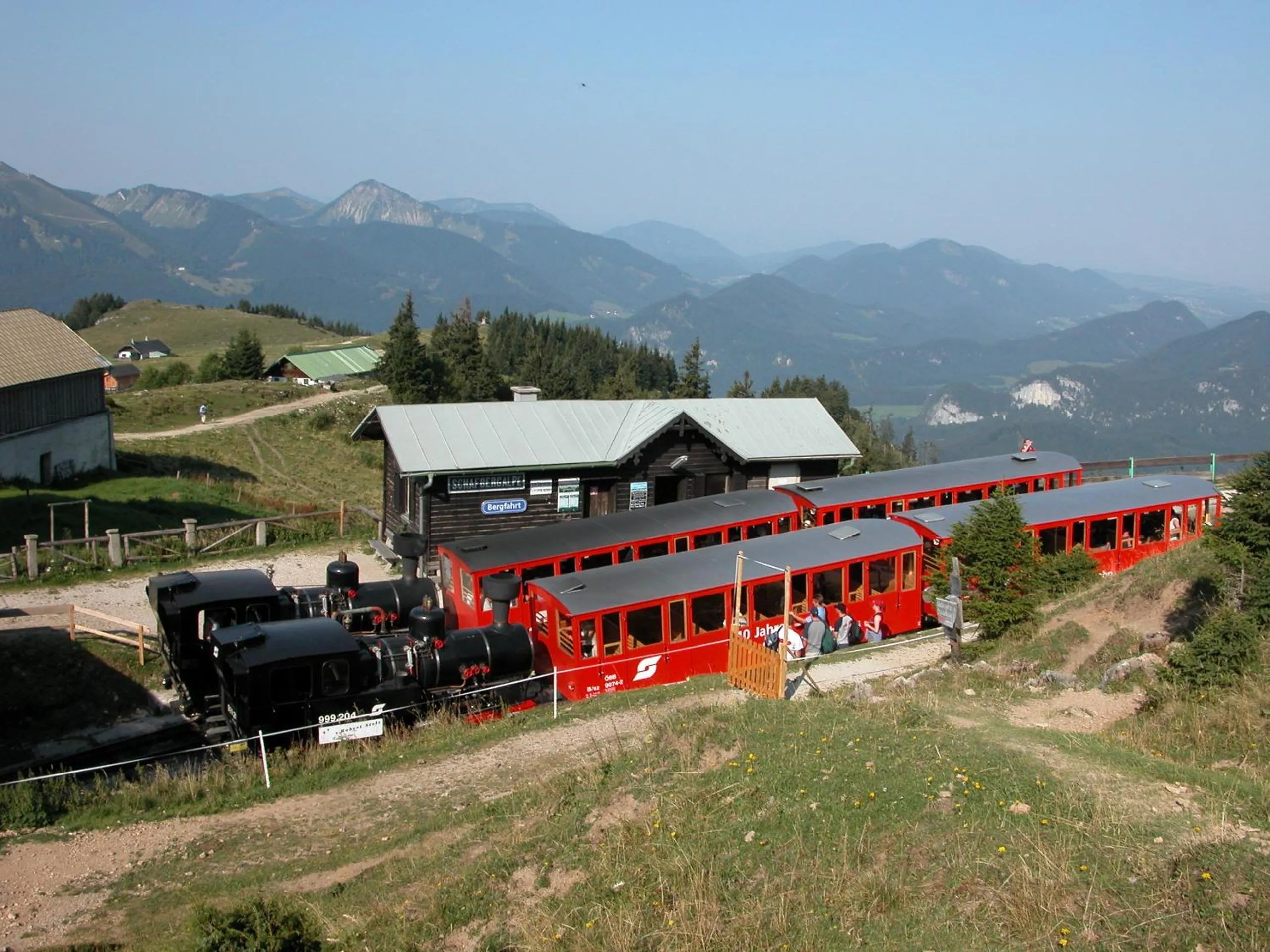 Hiking in Villa Anzengruber