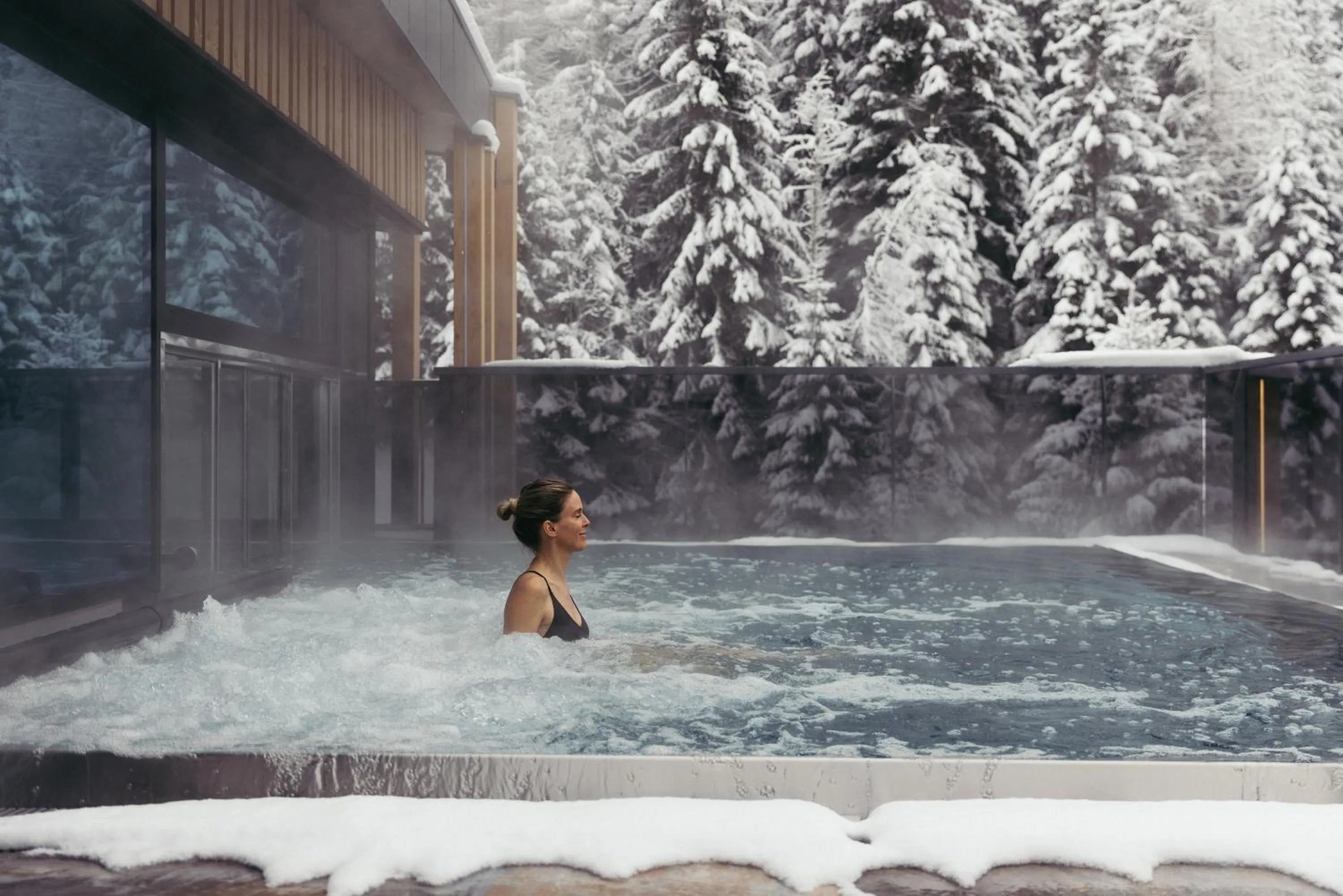 Swimming pool in Hotel Kirchenwirt