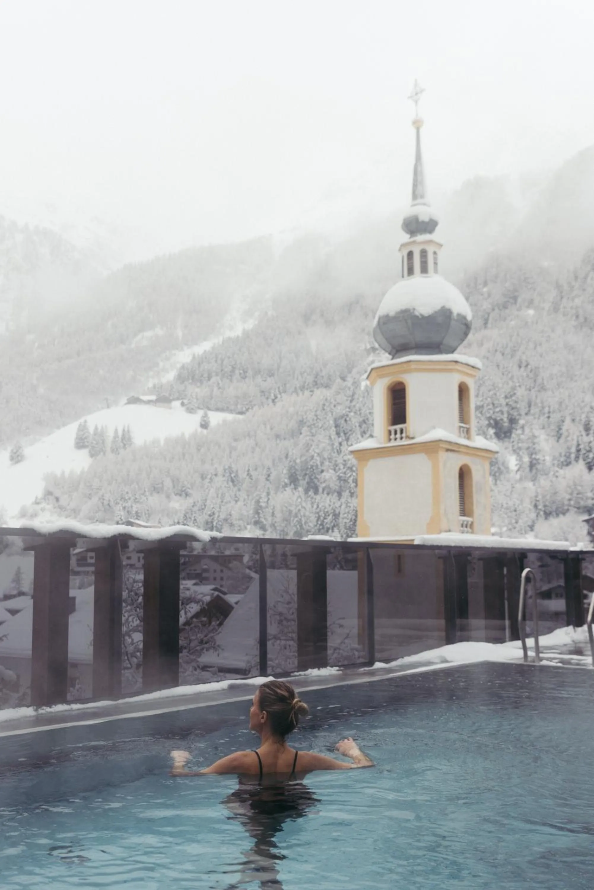 Swimming pool in Hotel Kirchenwirt