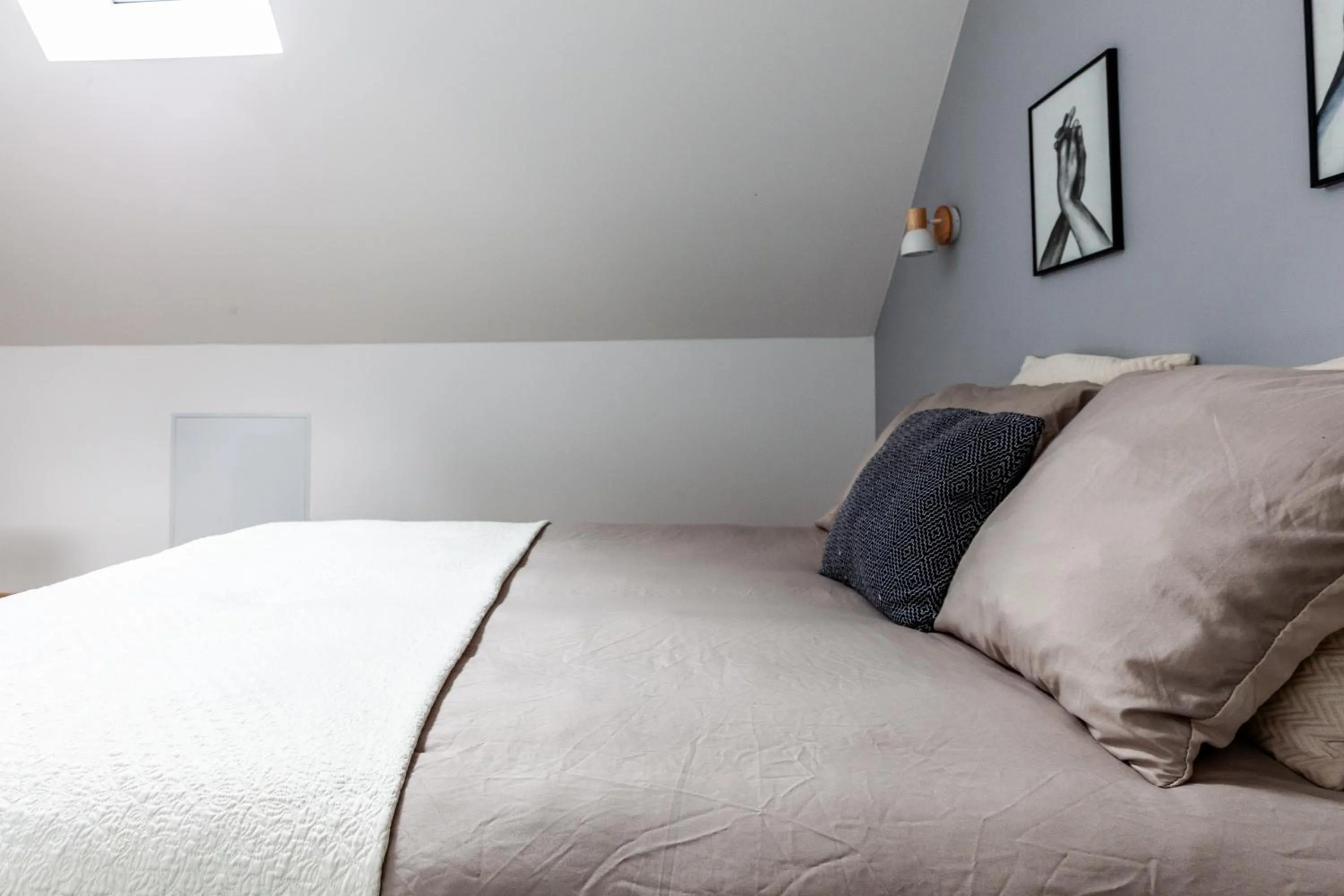 Bed in Espaces Gîtes