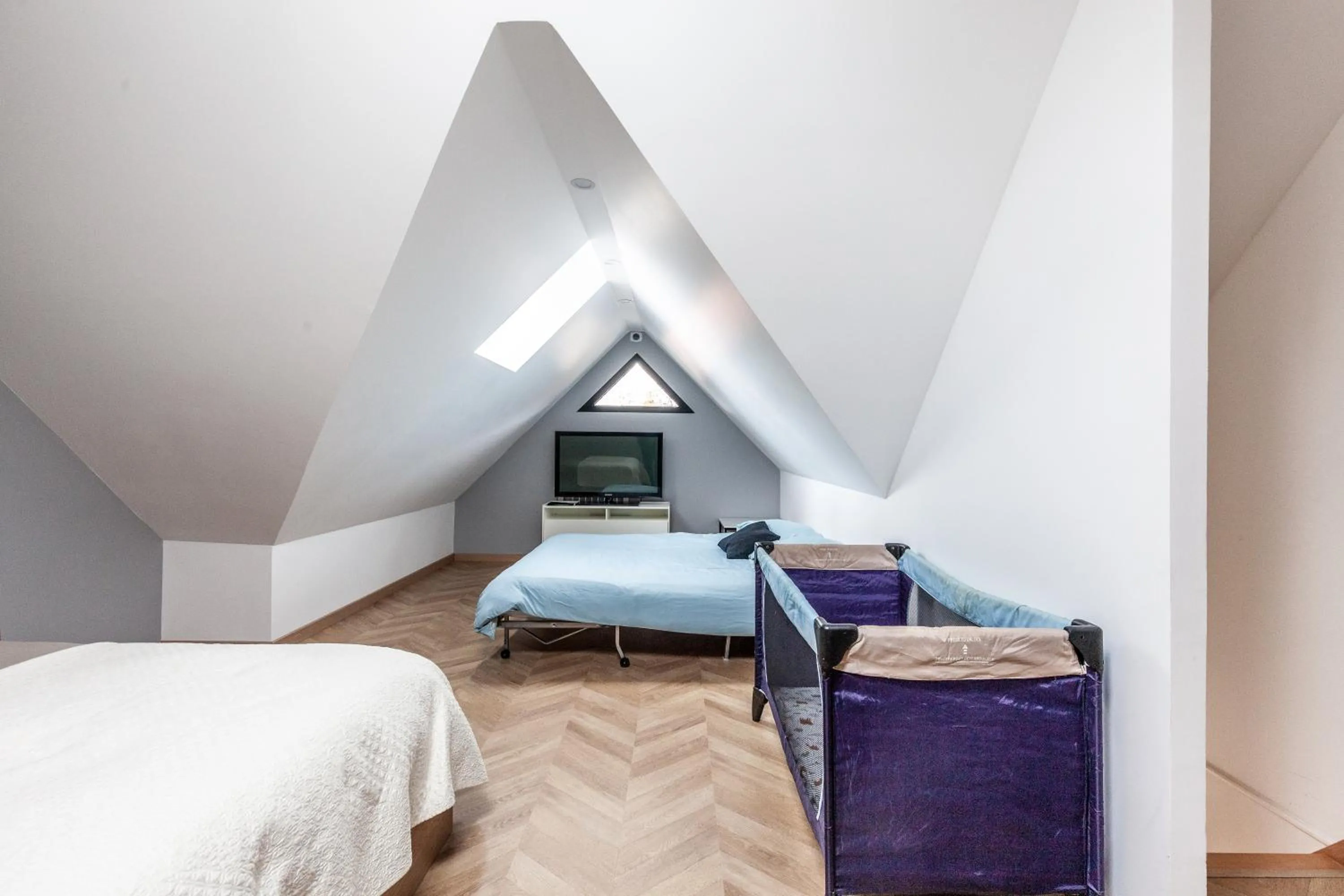 Bed in Espaces Gîtes