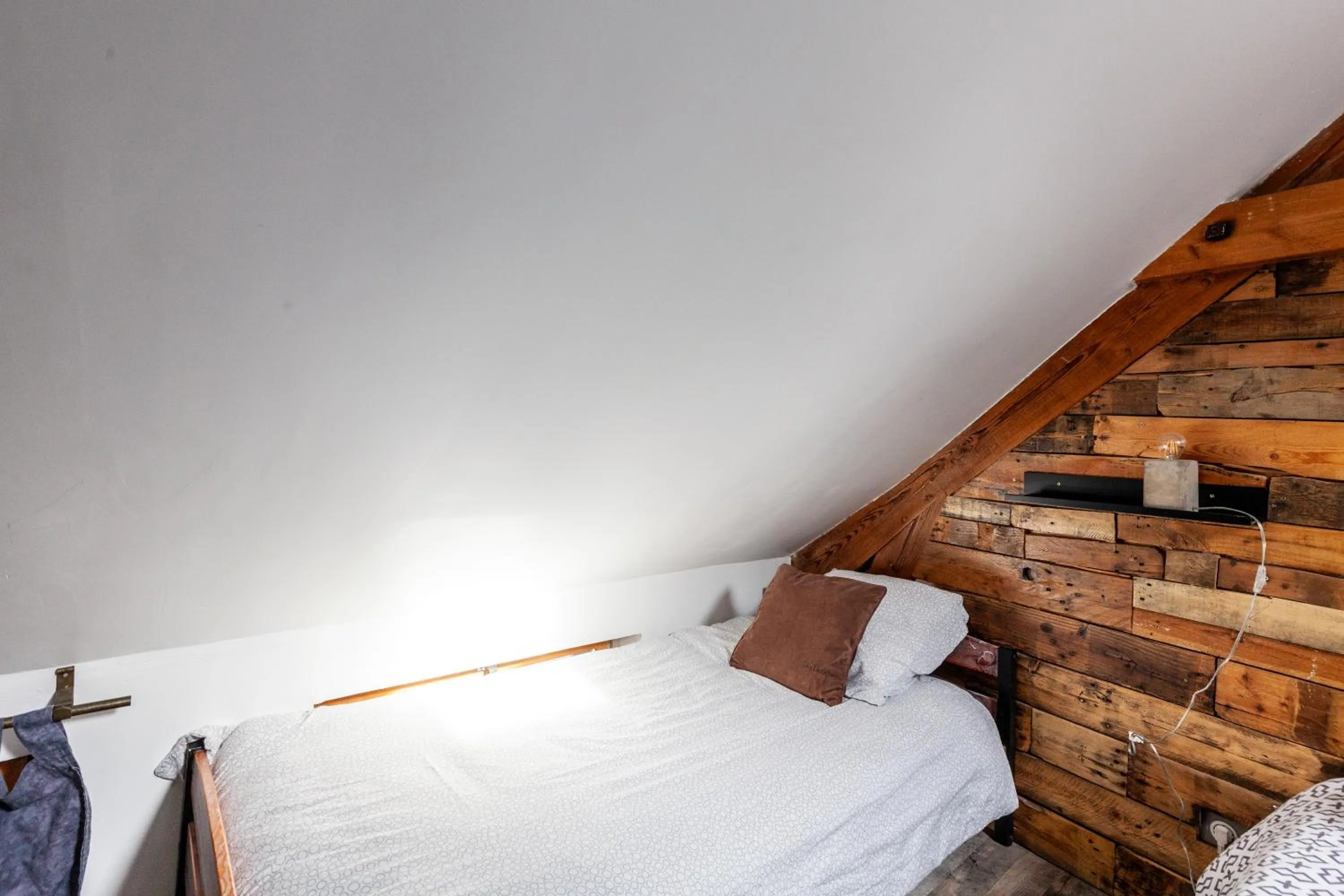 Bed in Espaces Gîtes