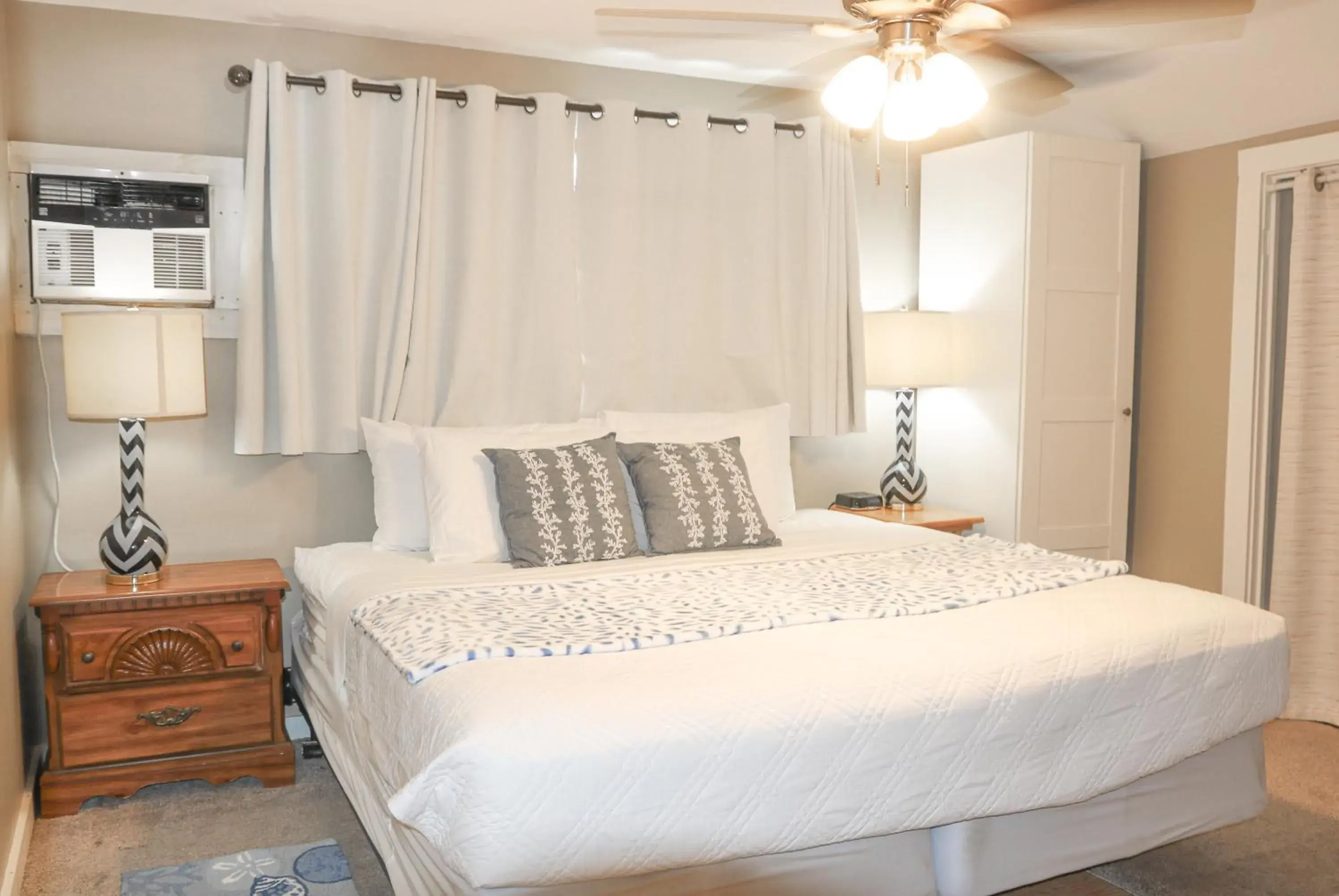 Bedroom, Bed in The Grand Guesthouse Bedroom, Bed in The Grand Guesthouse