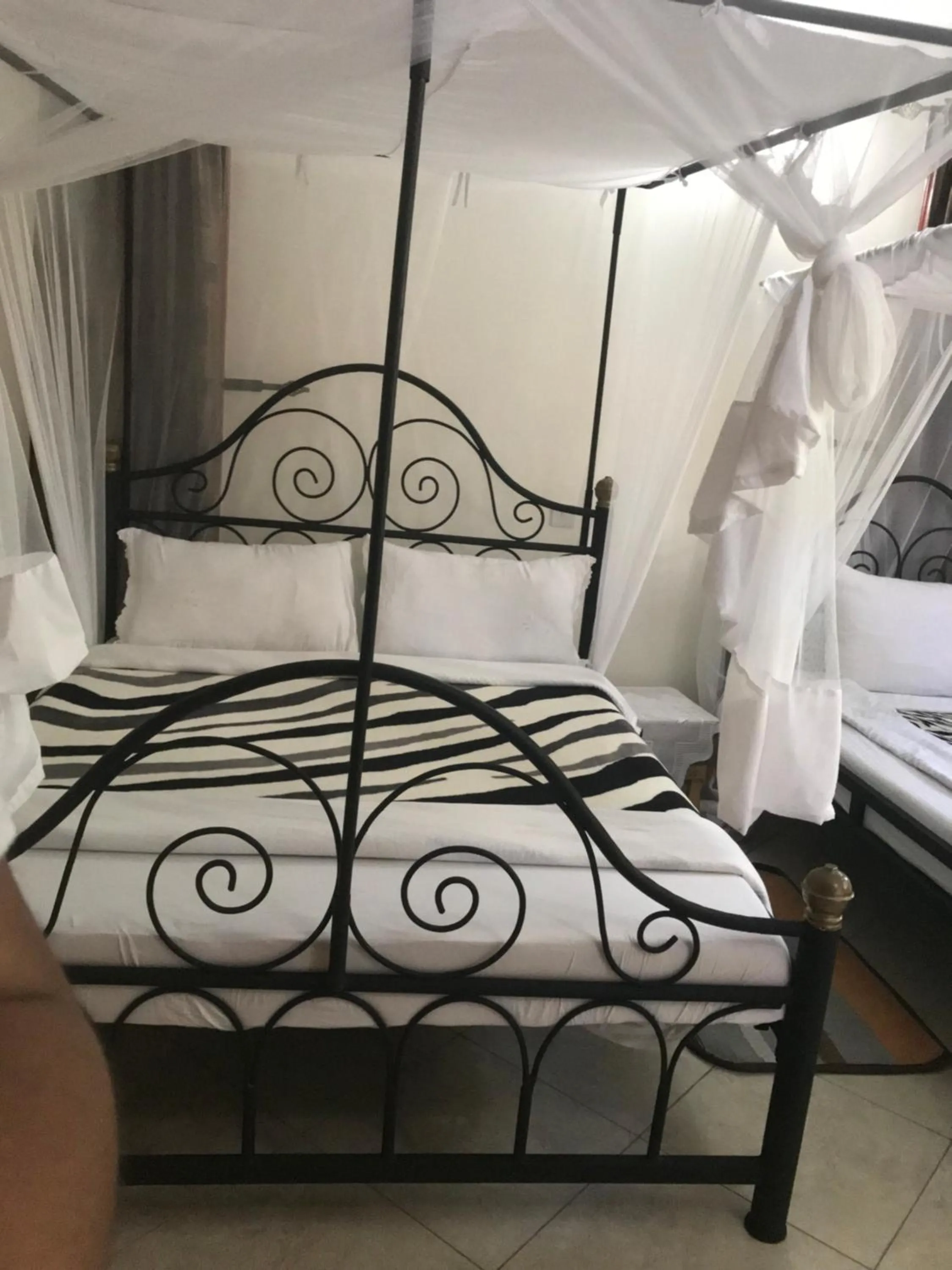 Bed in Le Parlour