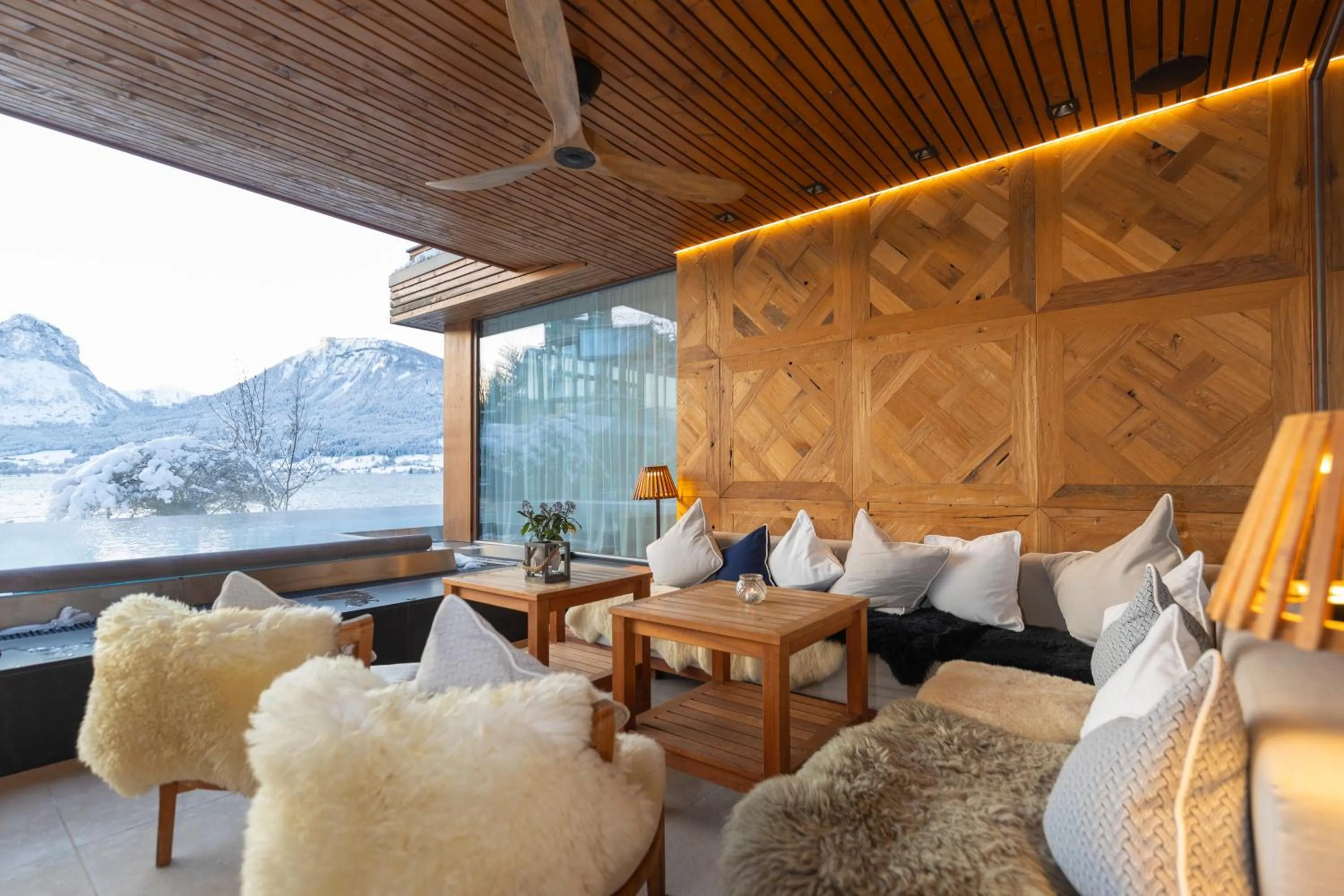Lounge or bar in Hotel Seevilla Wolfgangsee