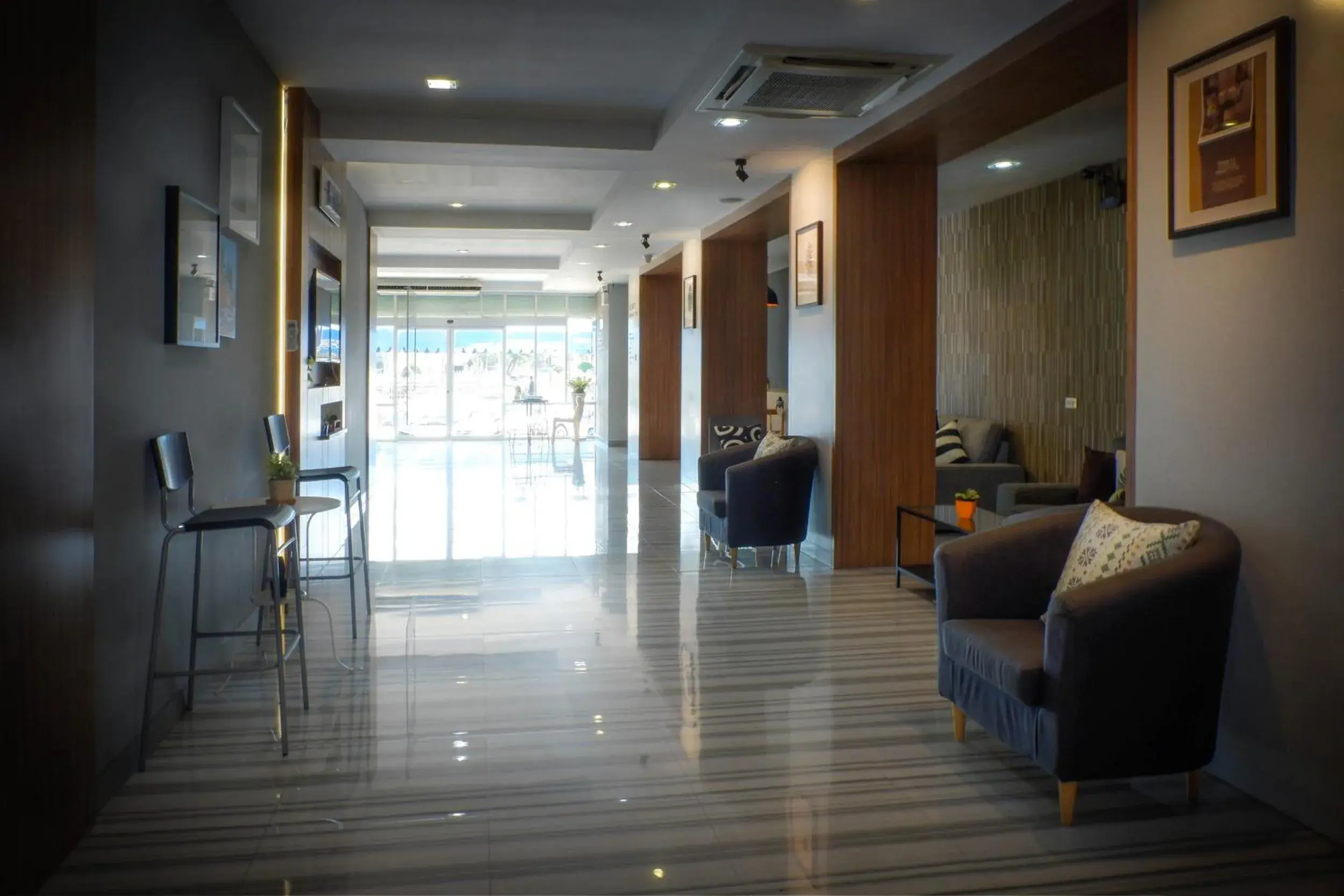 Property building in Ingnaam Hotel Property building in Ingnaam Hotel