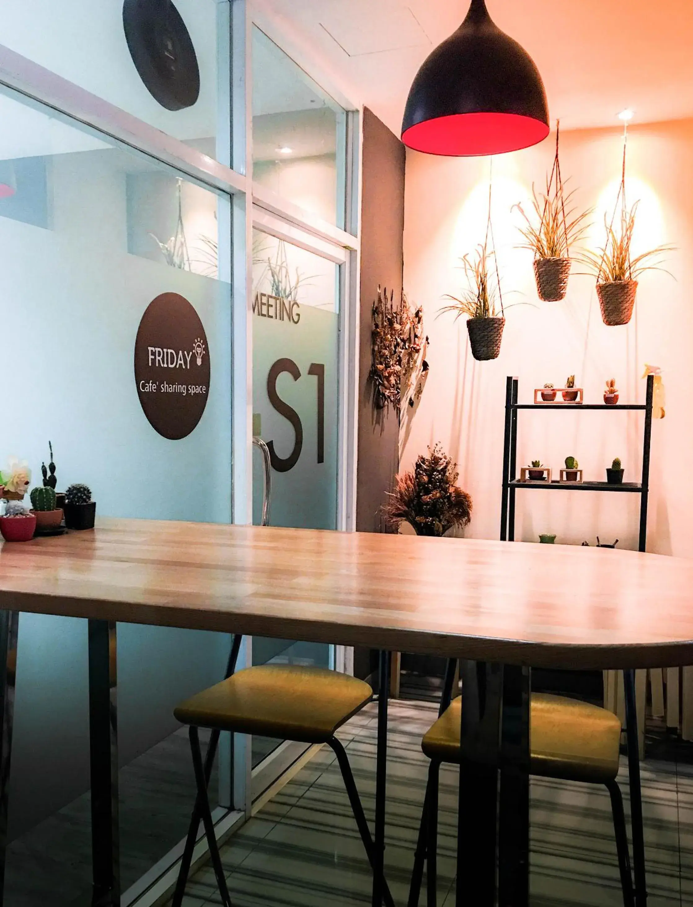 Property building in Ingnaam Hotel Property building in Ingnaam Hotel