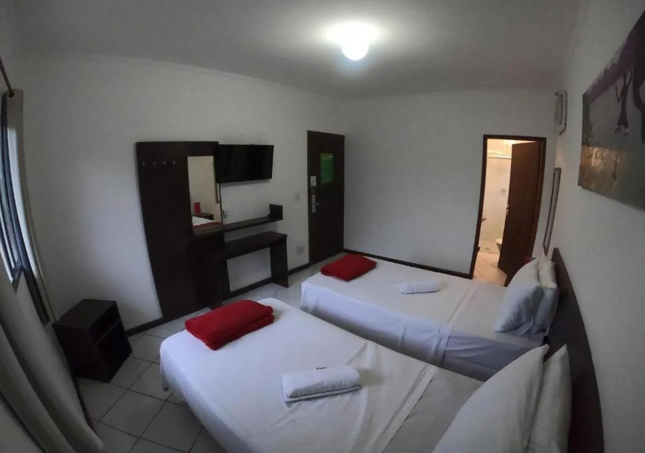 Photo of the whole room, Bed in Che Lagarto Paraty
