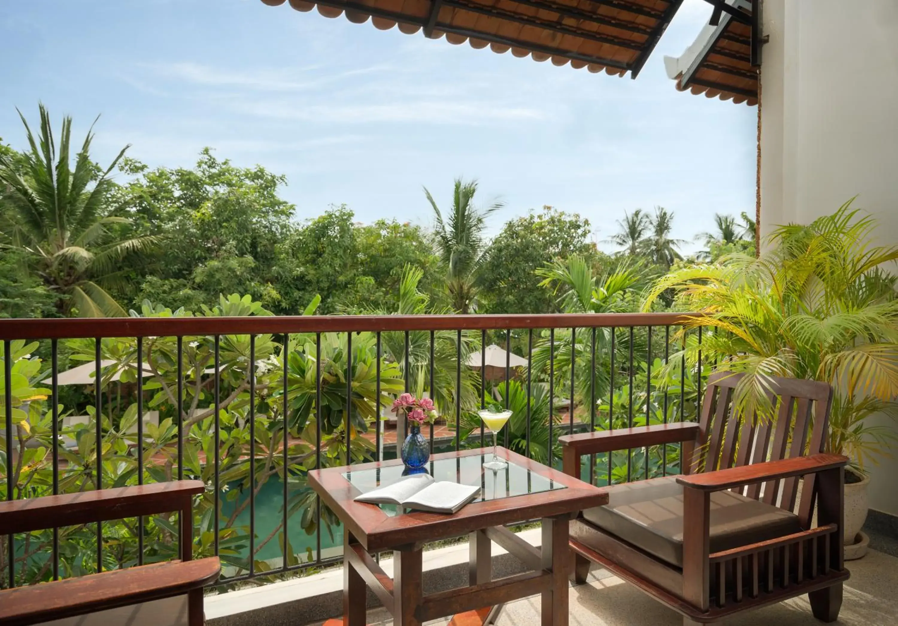 Deluxe Twin -Modern Style- Pool view with Private balcony in Khmer House Resort Deluxe Twin -Modern Style- Pool view with Private balcony in Khmer House Resort