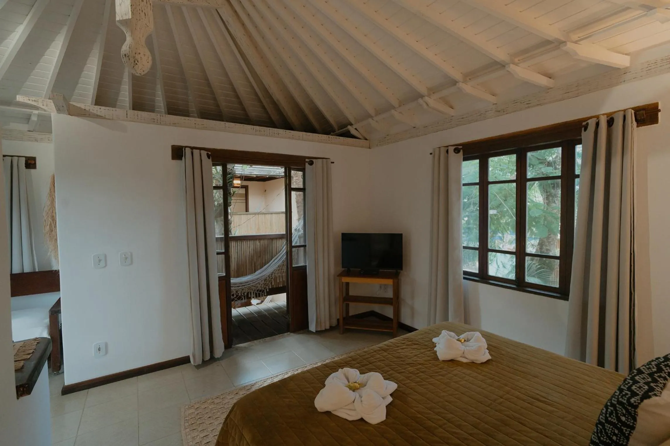 Photo of the whole room, Bed in Pousada Erva Doce