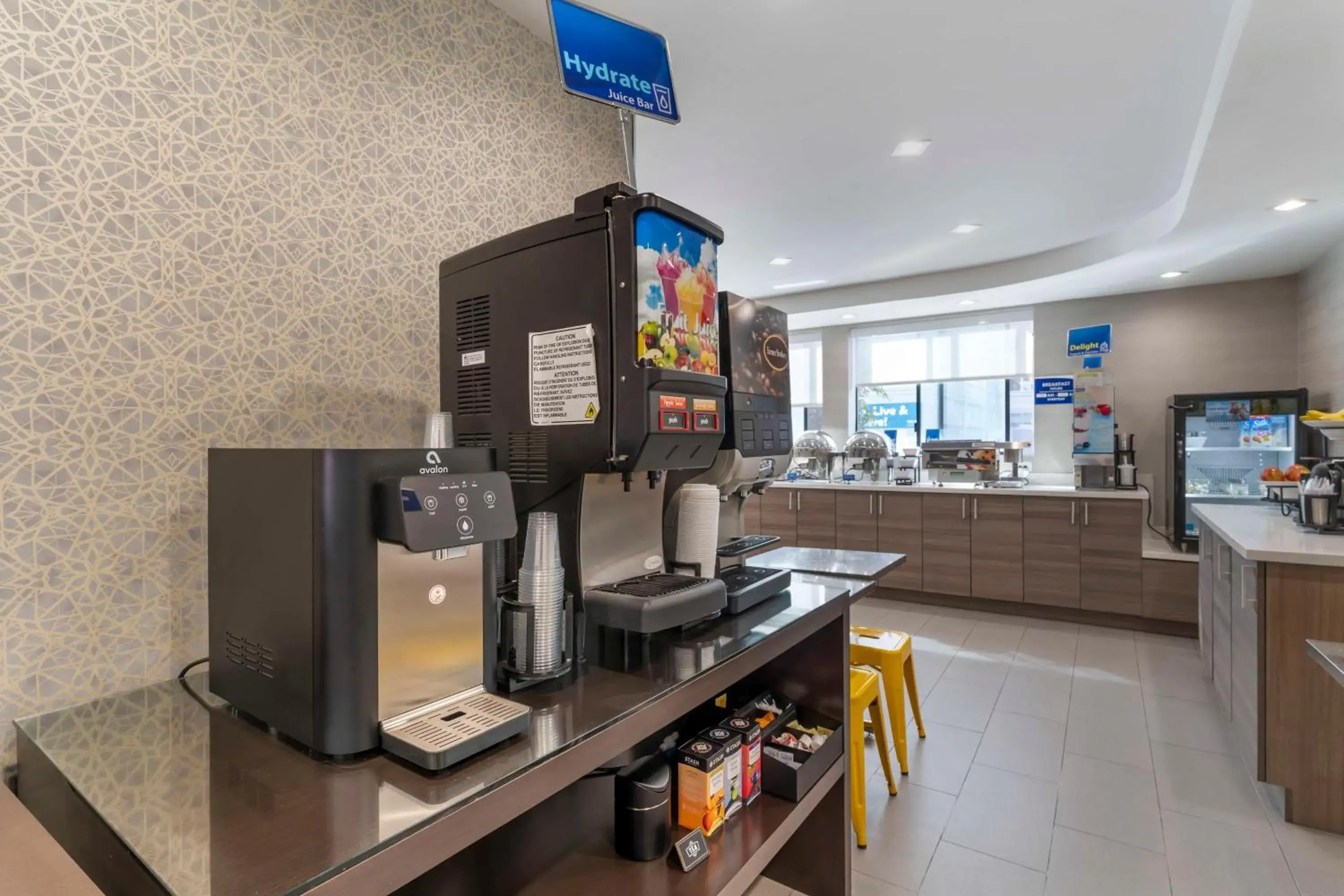 Breakfast in Best Western Red Coach Inn Breakfast in Best Western Red Coach Inn