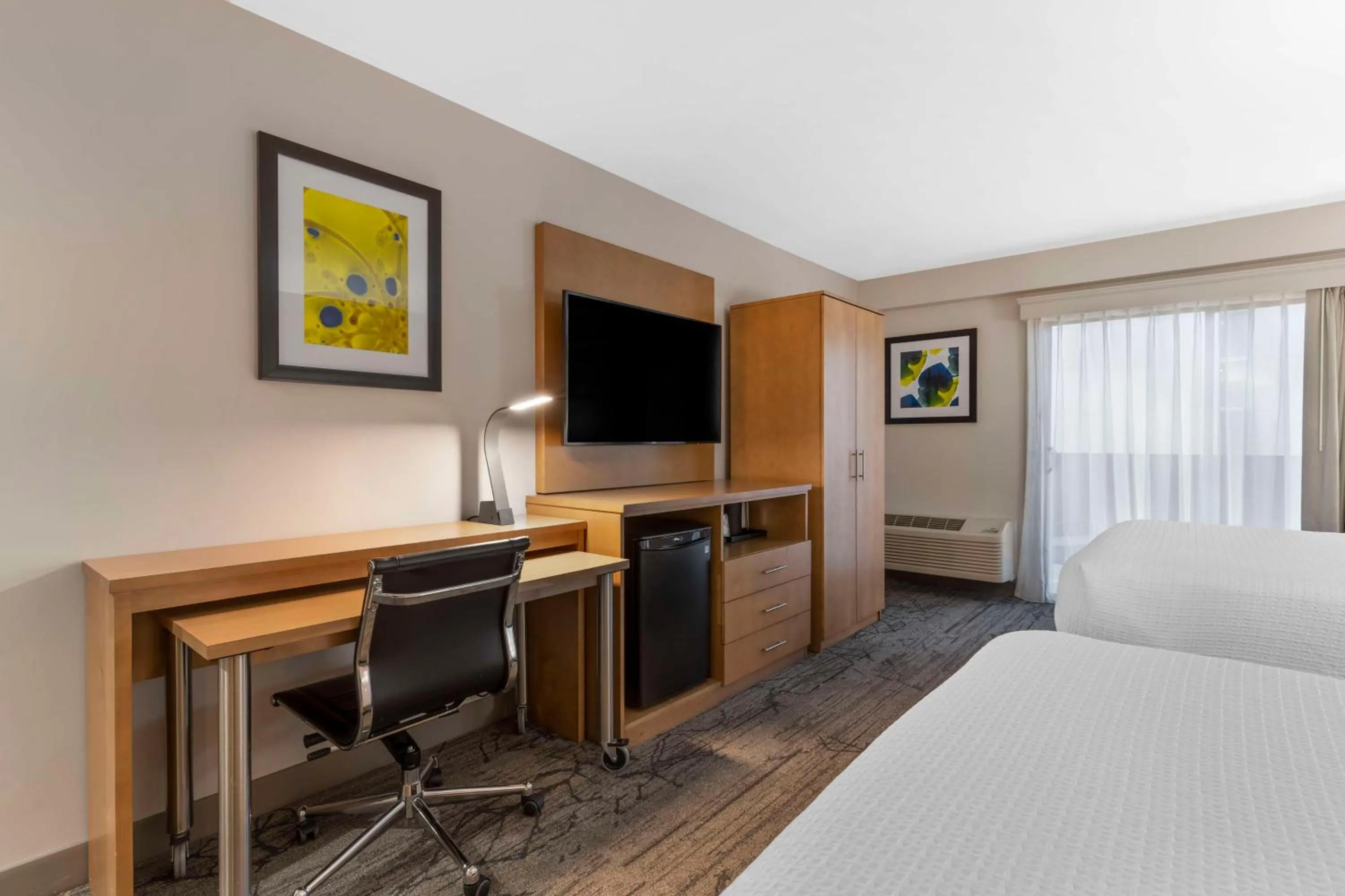 Bedroom, Bed in Best Western Red Coach Inn