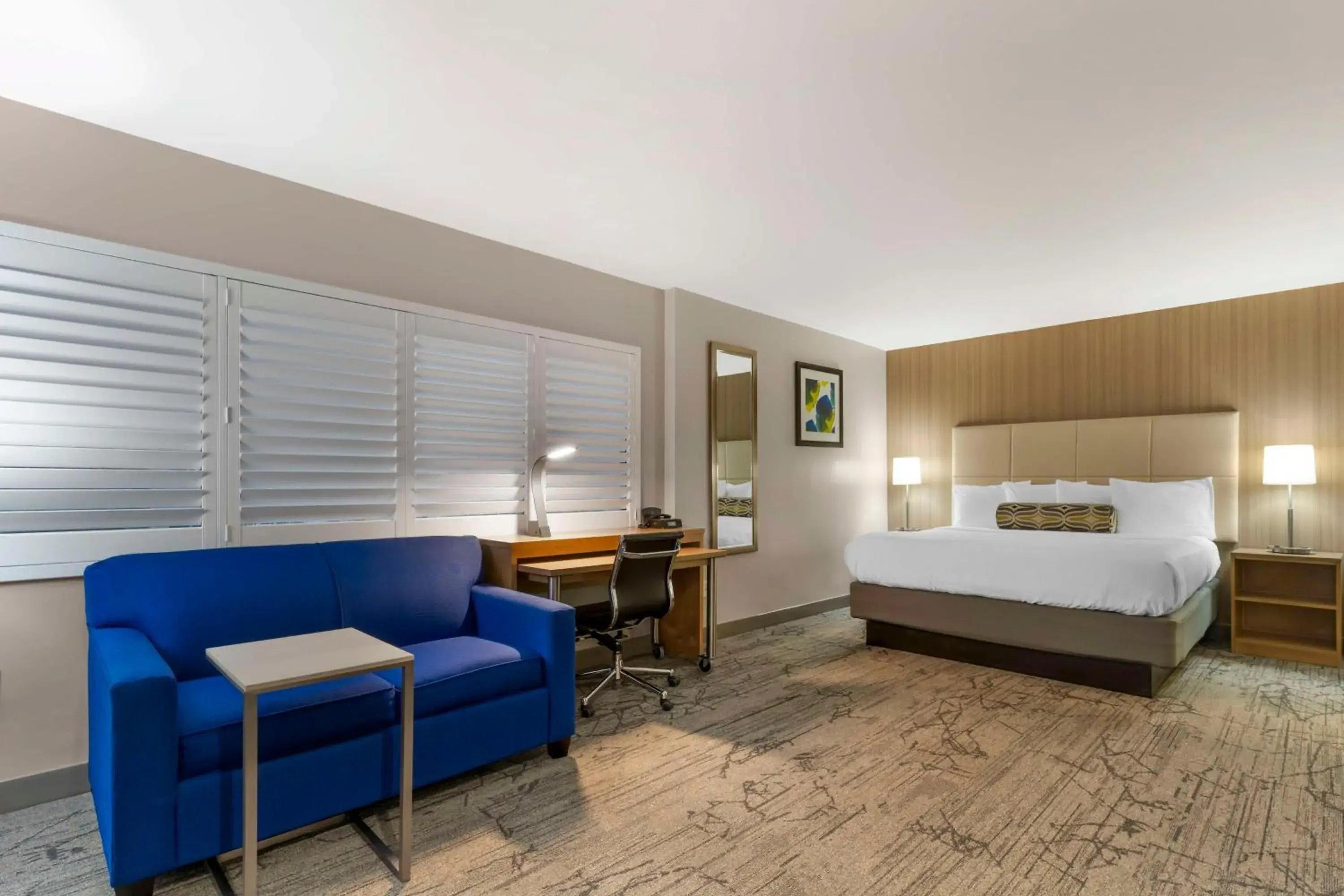 Bedroom, Bed in Best Western Red Coach Inn Bedroom, Bed in Best Western Red Coach Inn