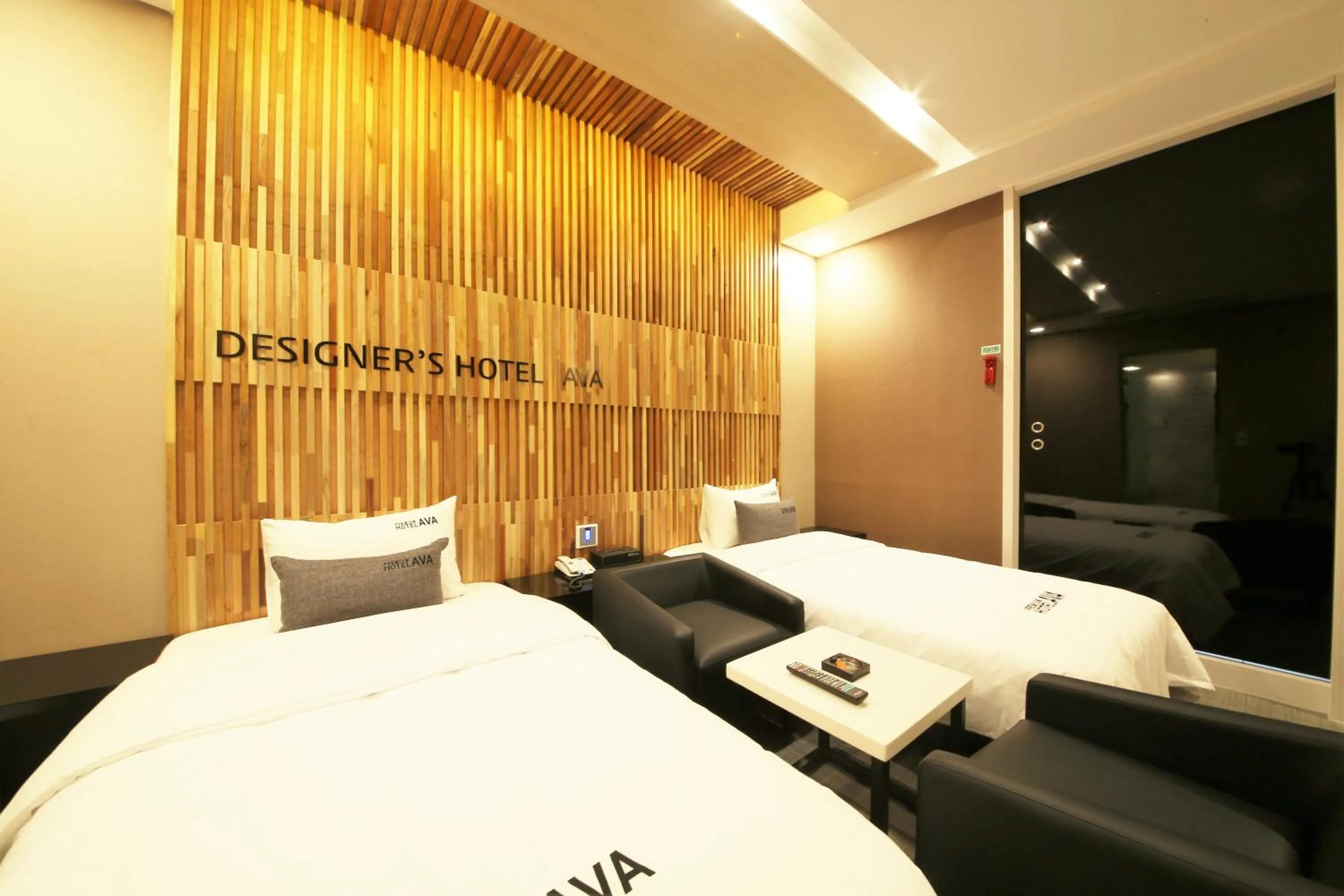 Bed in Premium Ava Hotel